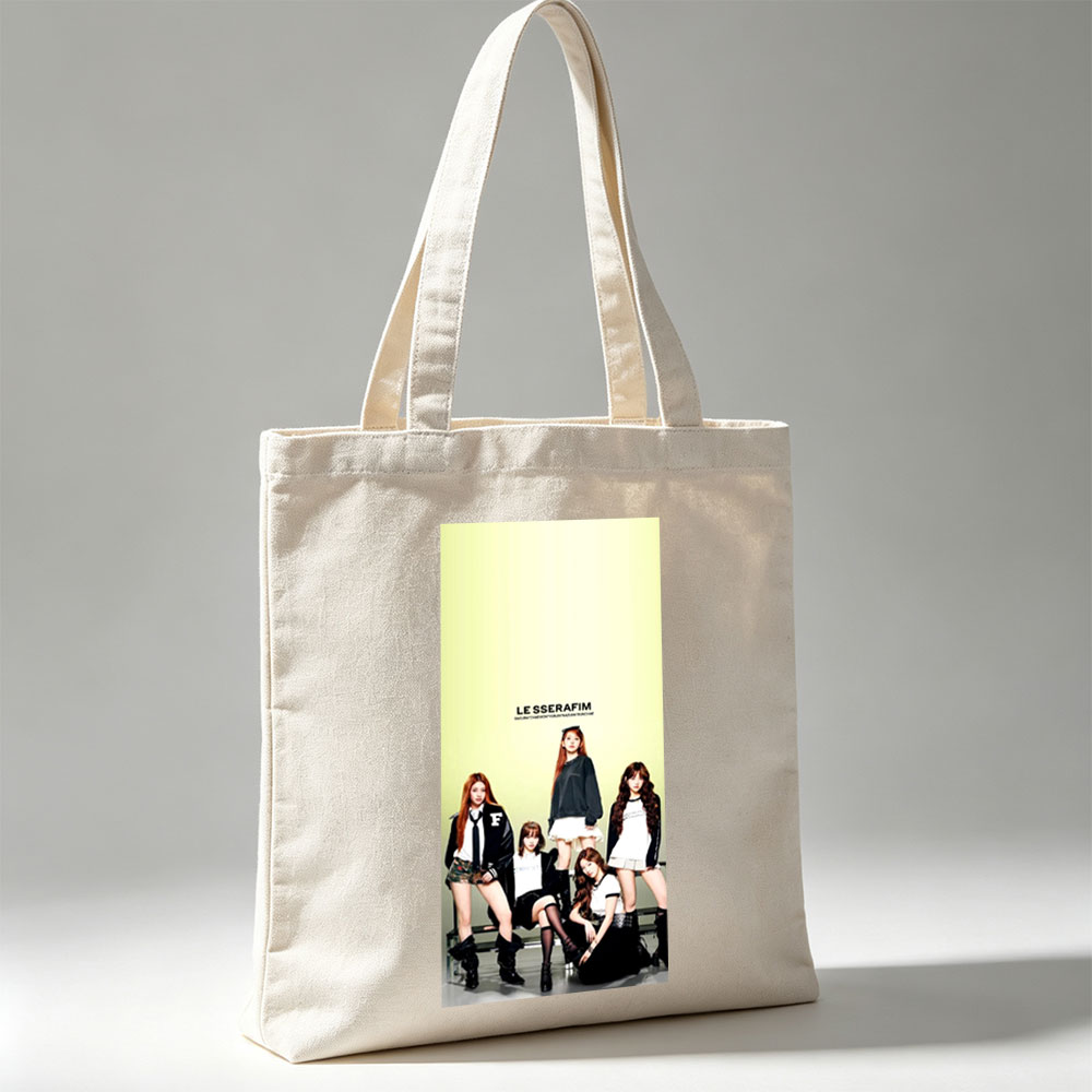 LE SSERAFIM Group Photo in School-Inspired Outfits on a Bright Green Background - Canvas tote bags