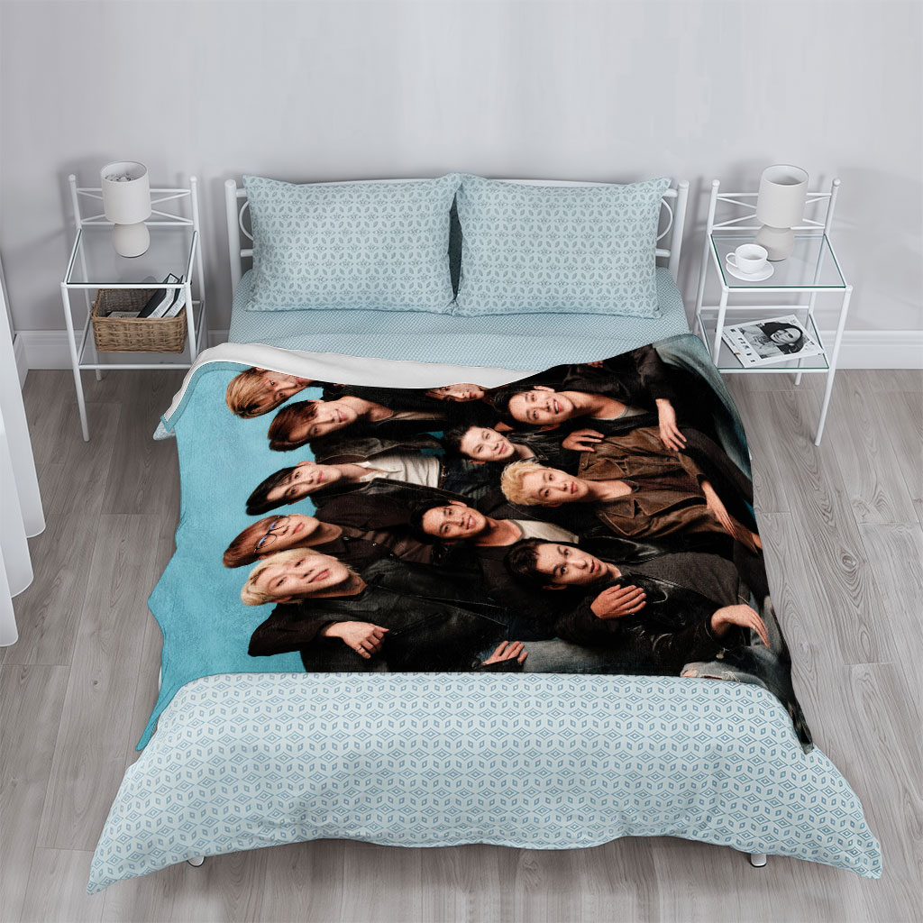 SEVENTEEN Group Photo on Blue Background with Members in Leather Jackets and Casual Outfits - Blankets