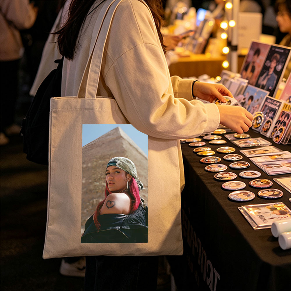 Doja Cat in Egypt with Pyramid Background and Pink Hair - Canvas tote bags