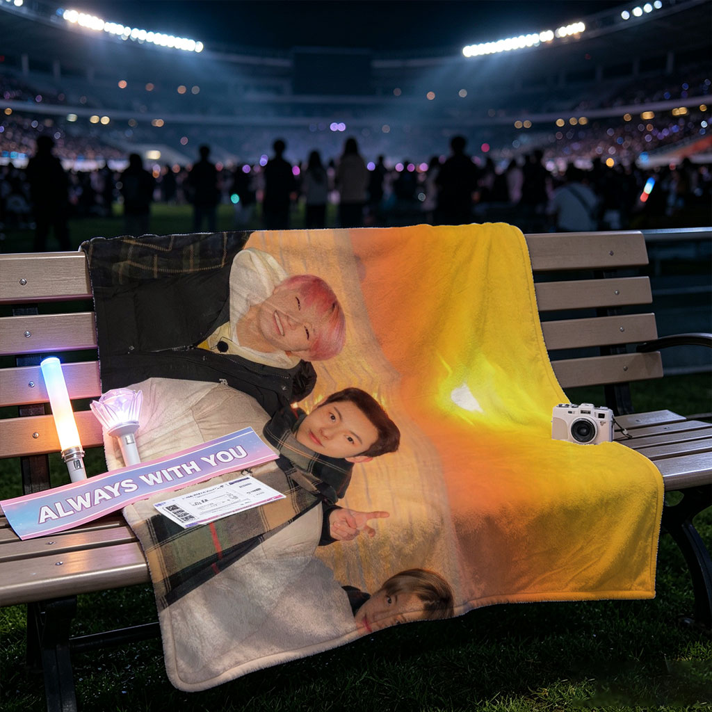 Stray Kids Sunset Beach Group Photo - Blankets