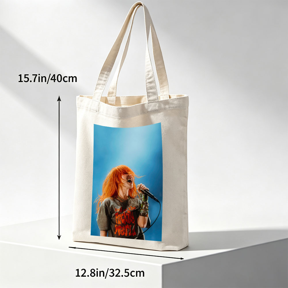Paramore's Hayley Williams on Stage Singing with Passionate Energy - Canvas tote bags