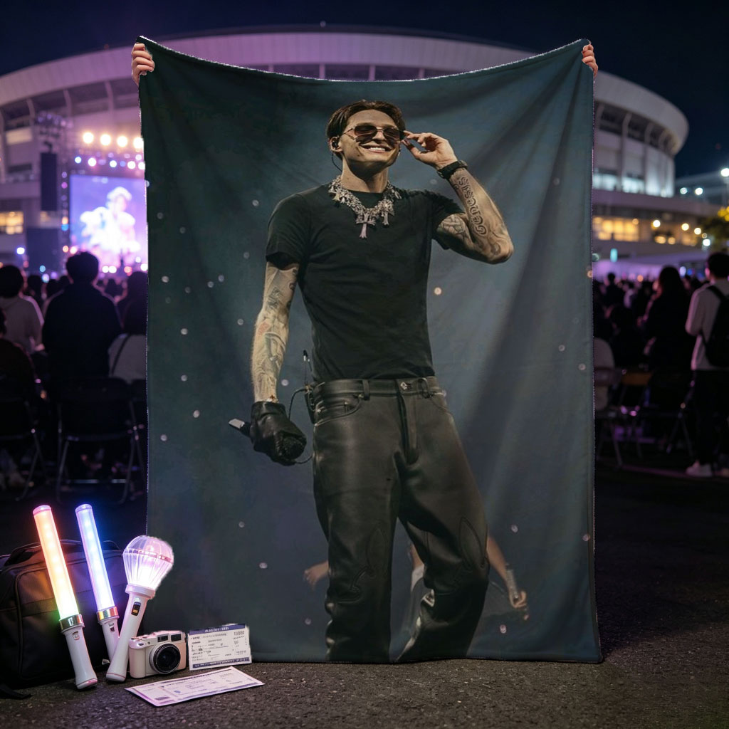 Lauv Live Performance on Stage Wearing Black Outfit and Sunglasses - Blankets