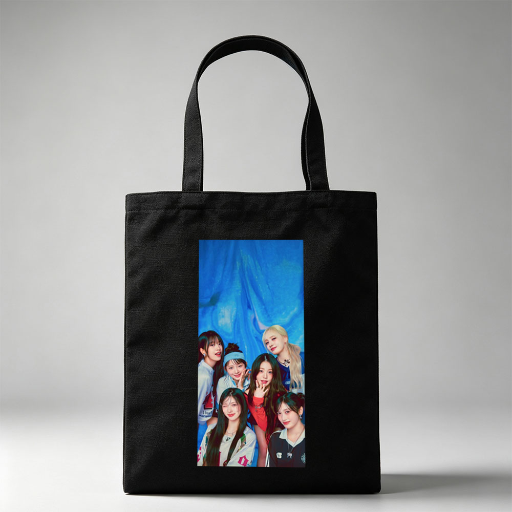 IVE Group Photo with Blue Background and Casual Outfits - Canvas tote bags
