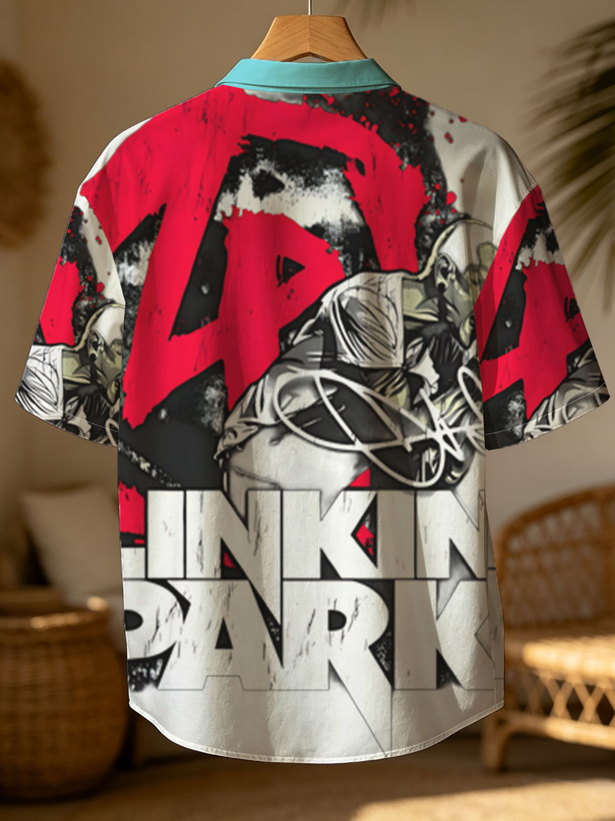 Linkin Park - Chester Bennington Singing with Band Logo -  Shirt