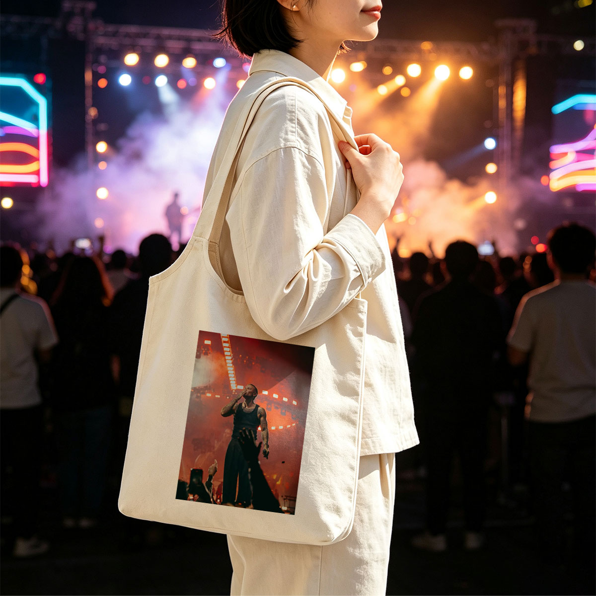Tory Lanez on Stage Performing at a Concert with Intense Red Lighting and Crowd Engagement - Canvas shoulder bags/