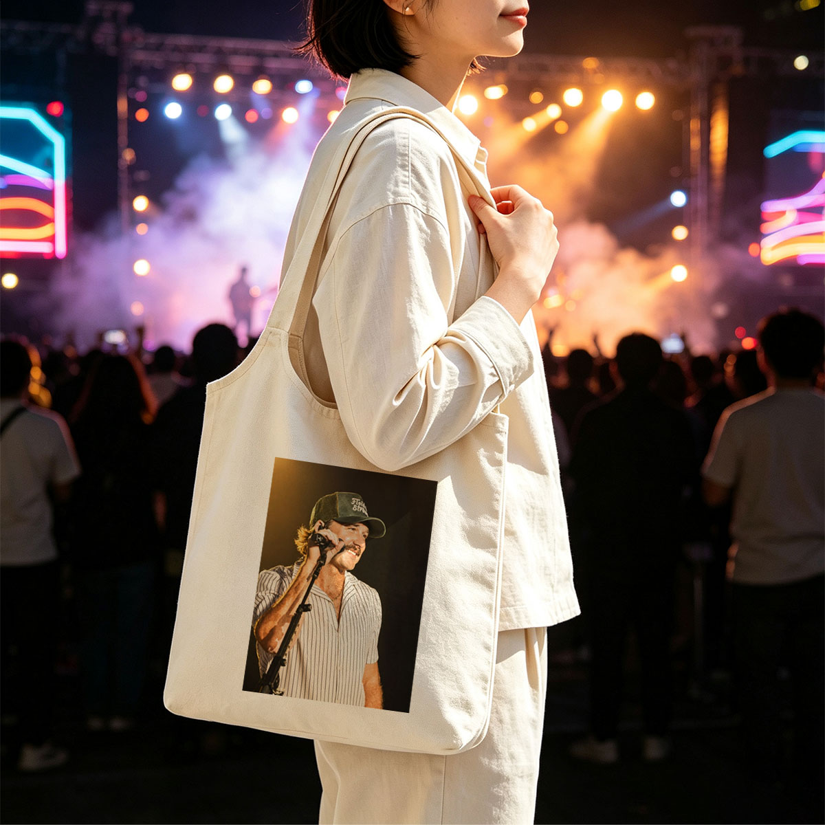 Luke Bryan Performing on Stage with Microphone and Hat - Canvas shoulder bags/