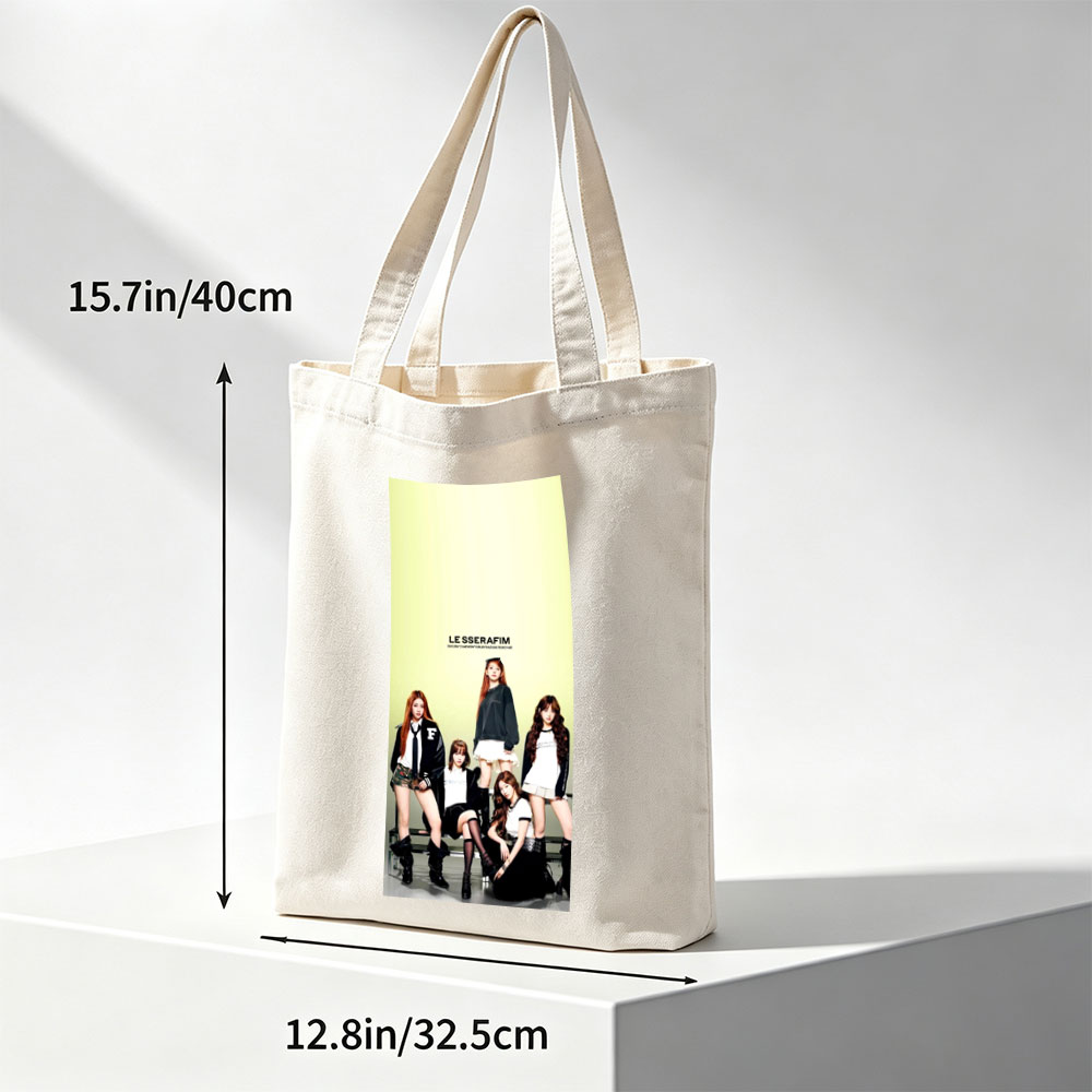 LE SSERAFIM Group Photo in School-Inspired Outfits on a Bright Green Background - Canvas tote bags