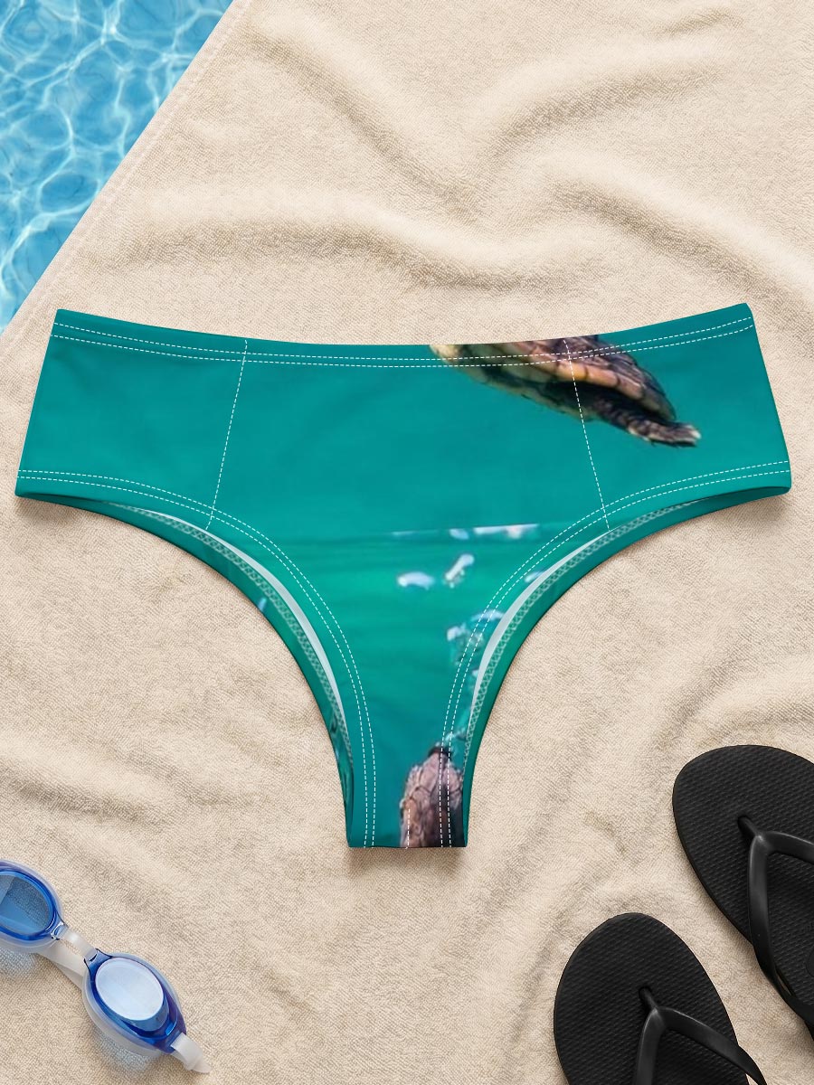 Sea turtles swimming above and below water surface -  Men's swim trunks