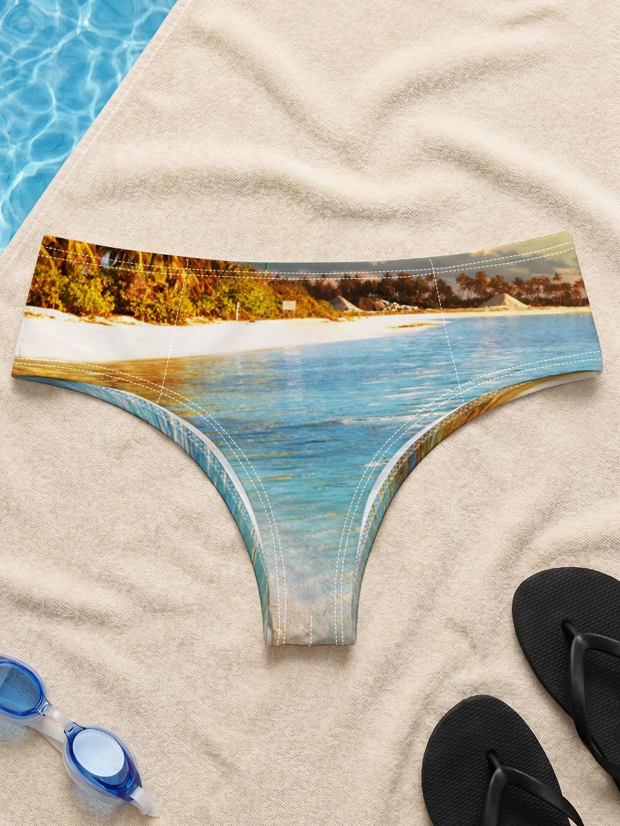 Tropical Beach with Clear Water and Palm Trees -  Men's swim trunks