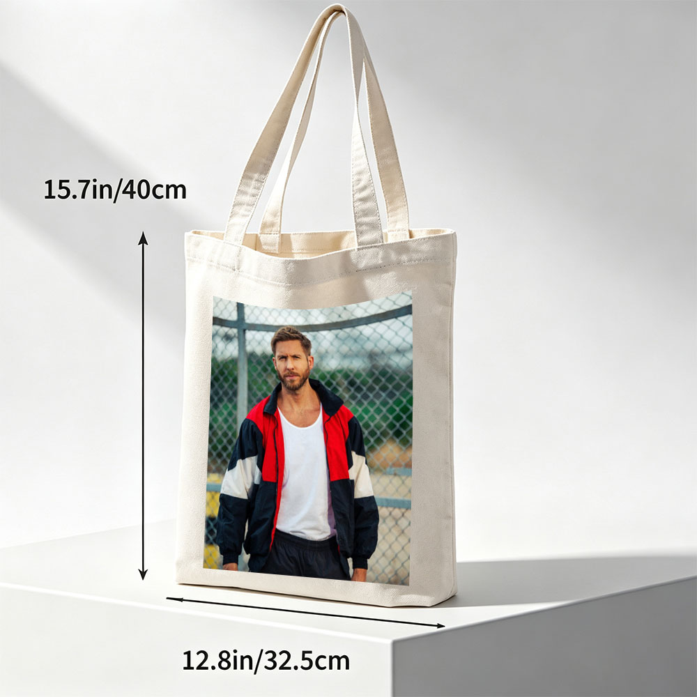 Ryan Gosling in Urban Outfit Standing by Chain-Link Fence - Canvas tote bags