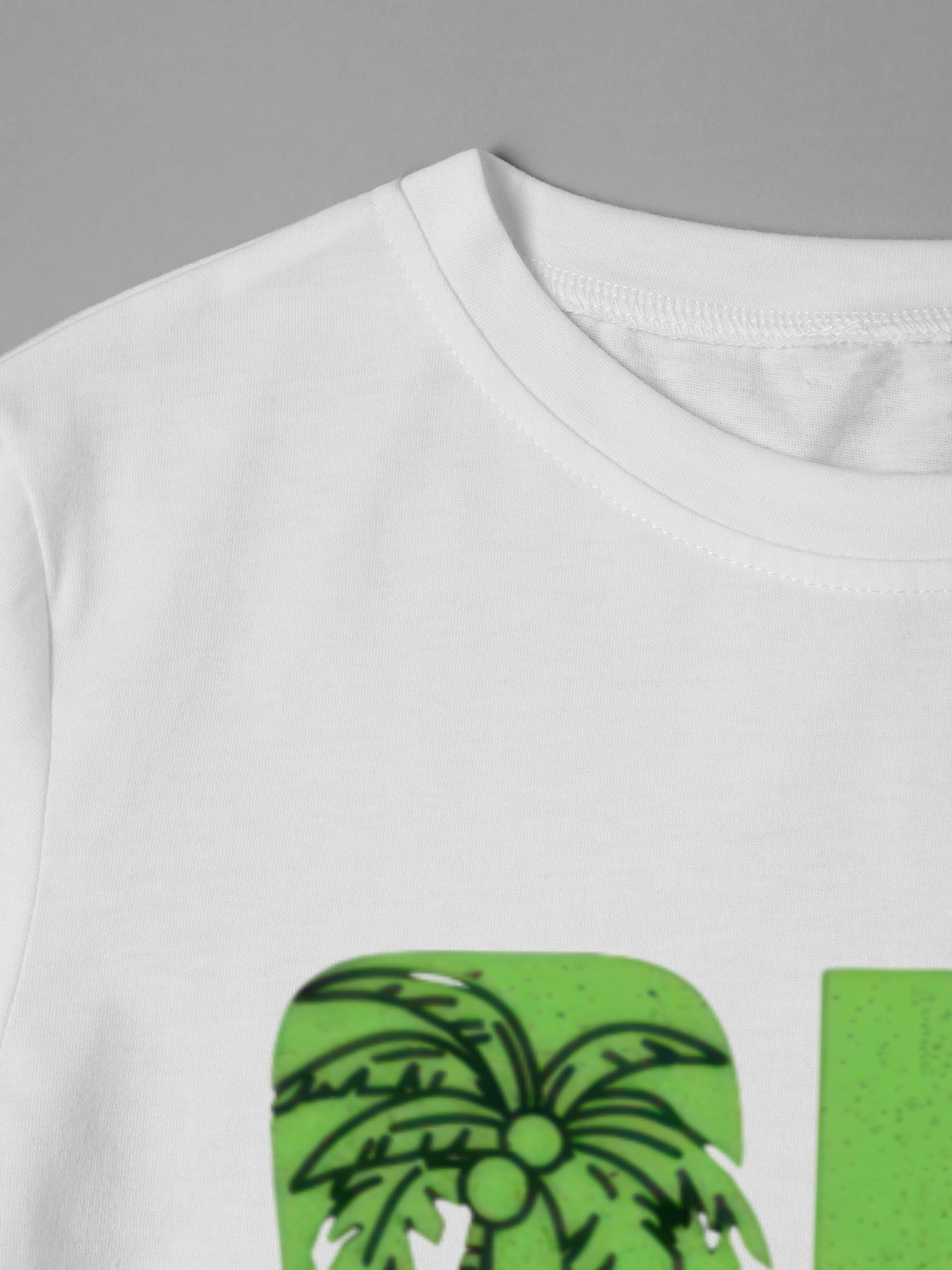 Men's One Love Palm Tree Print T-Shirt Rasta Colors Graphic Tee Casual Round Neck Lightweight Breathable Summer Short Sleeve Shirt for Beach Vacation Travel Outdoor Activities Adults Male