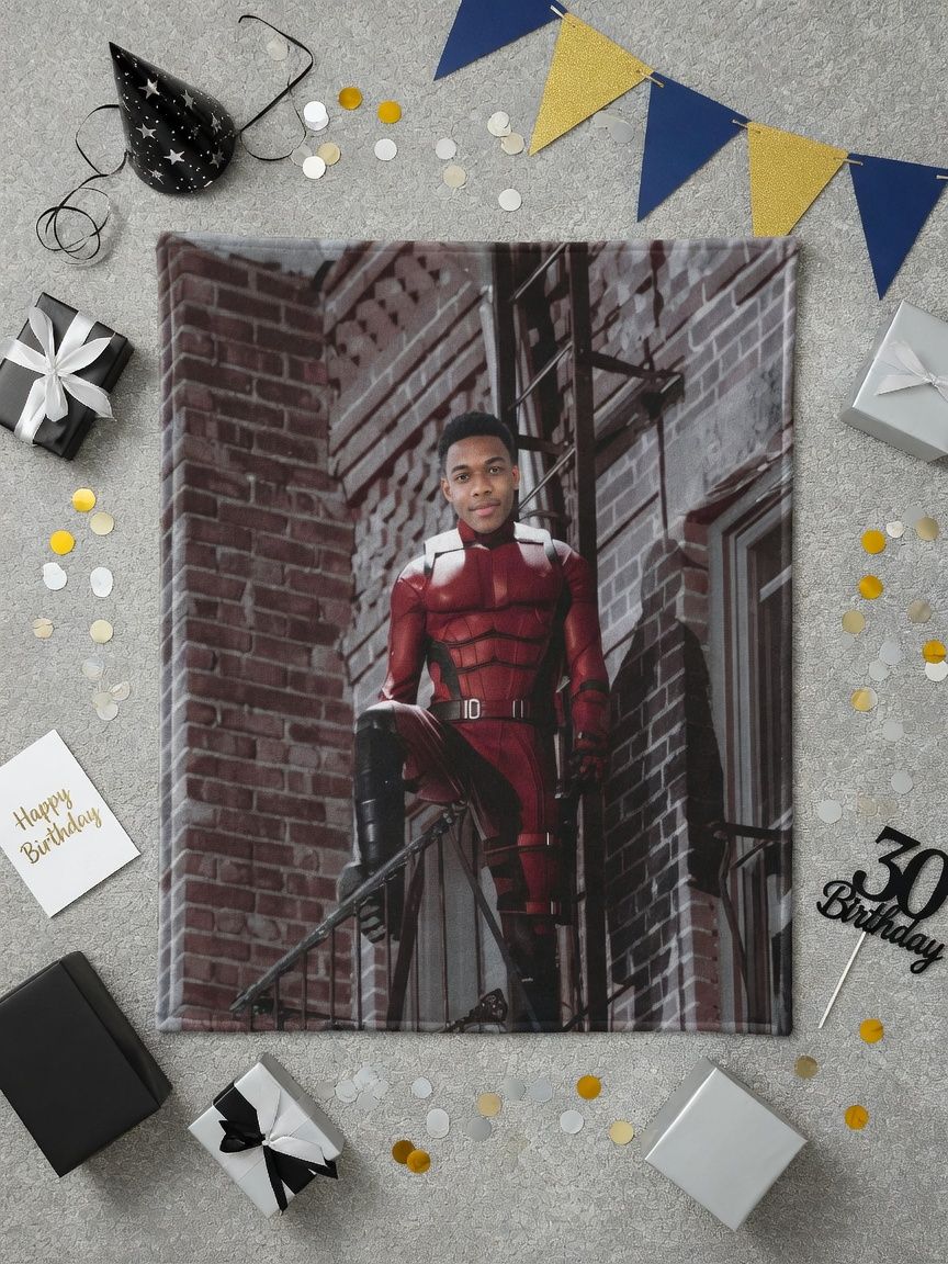 Custom Face Photo Flannel Throw Blanket Personalized Superhero Portrait Cozy Fleece Blanket for Bed Sofa Gift