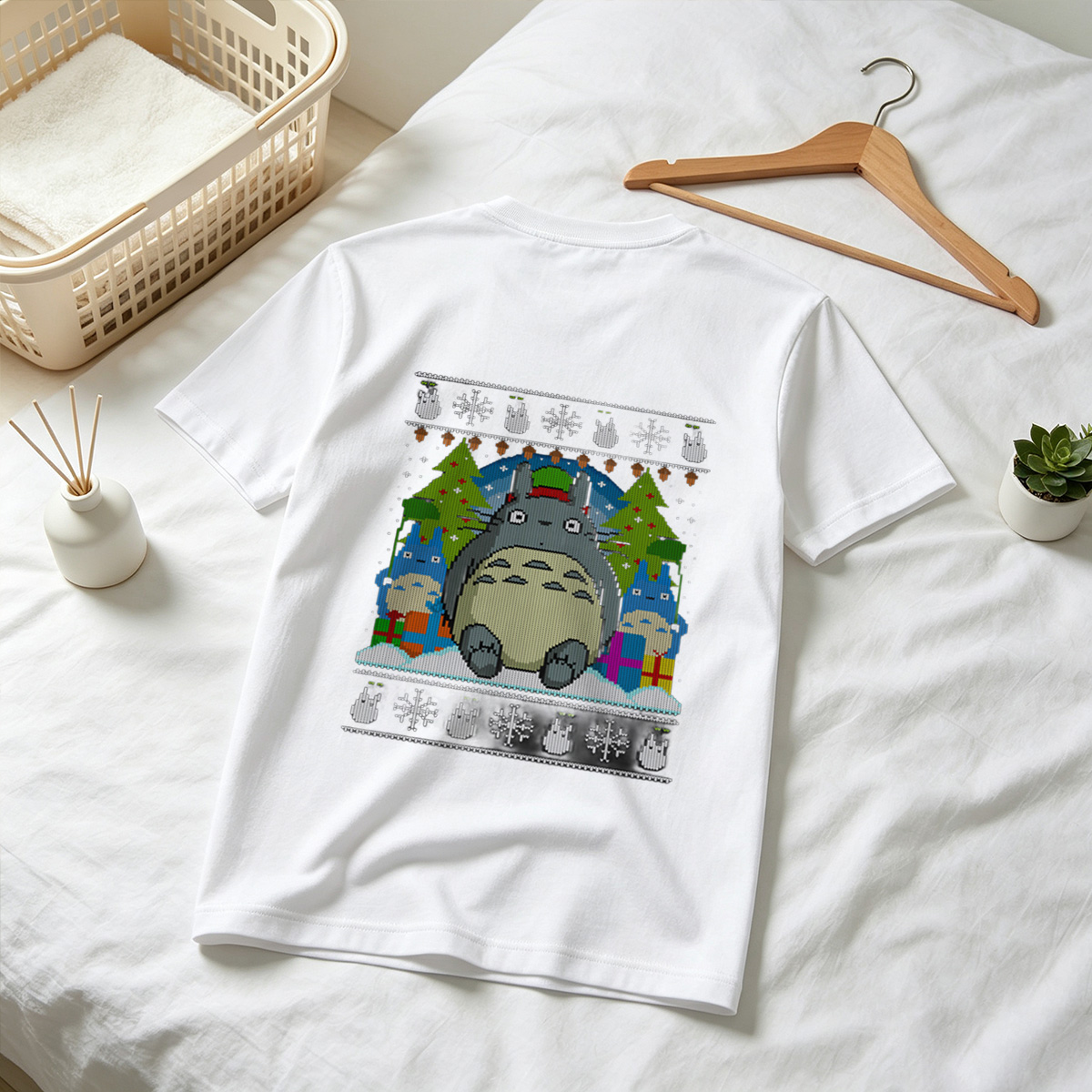Totoro Christmas Knit Pattern - Tee