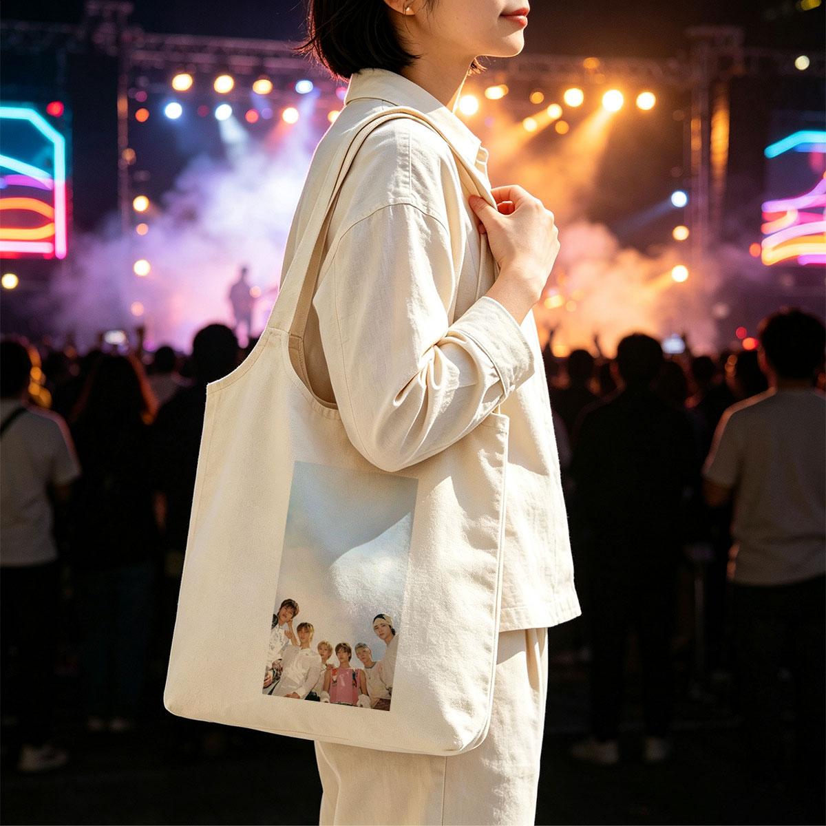TXT Members Standing Together Under a Bright Sky in Casual Outfits - Canvas shoulder bags/
