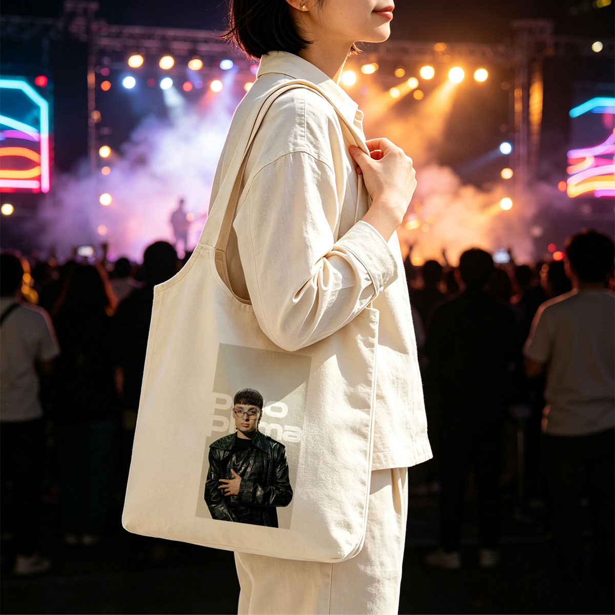 Polo G in a Bold Leather Look – Fashion Portrait with Statement Glasses - Canvas shoulder bags/