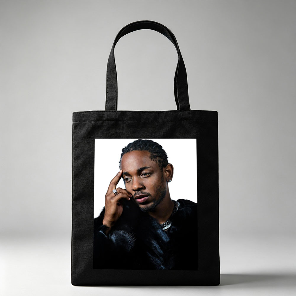 Kendrick Lamar in a Stylish Pose Wearing a Black Fur Coat and Silver Jewelry - Canvas tote bags