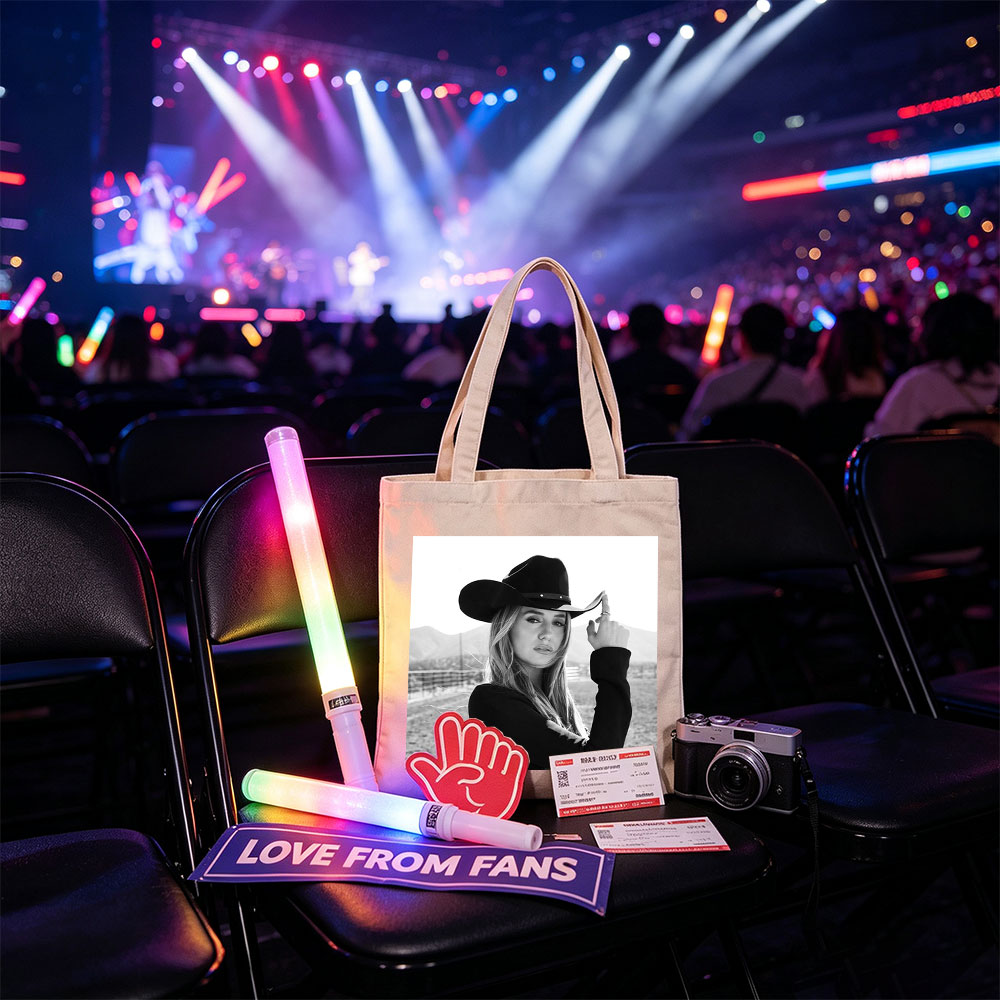 Maren Morris in Cowboy Hat Outdoors Black and White Portrait - Canvas tote bags