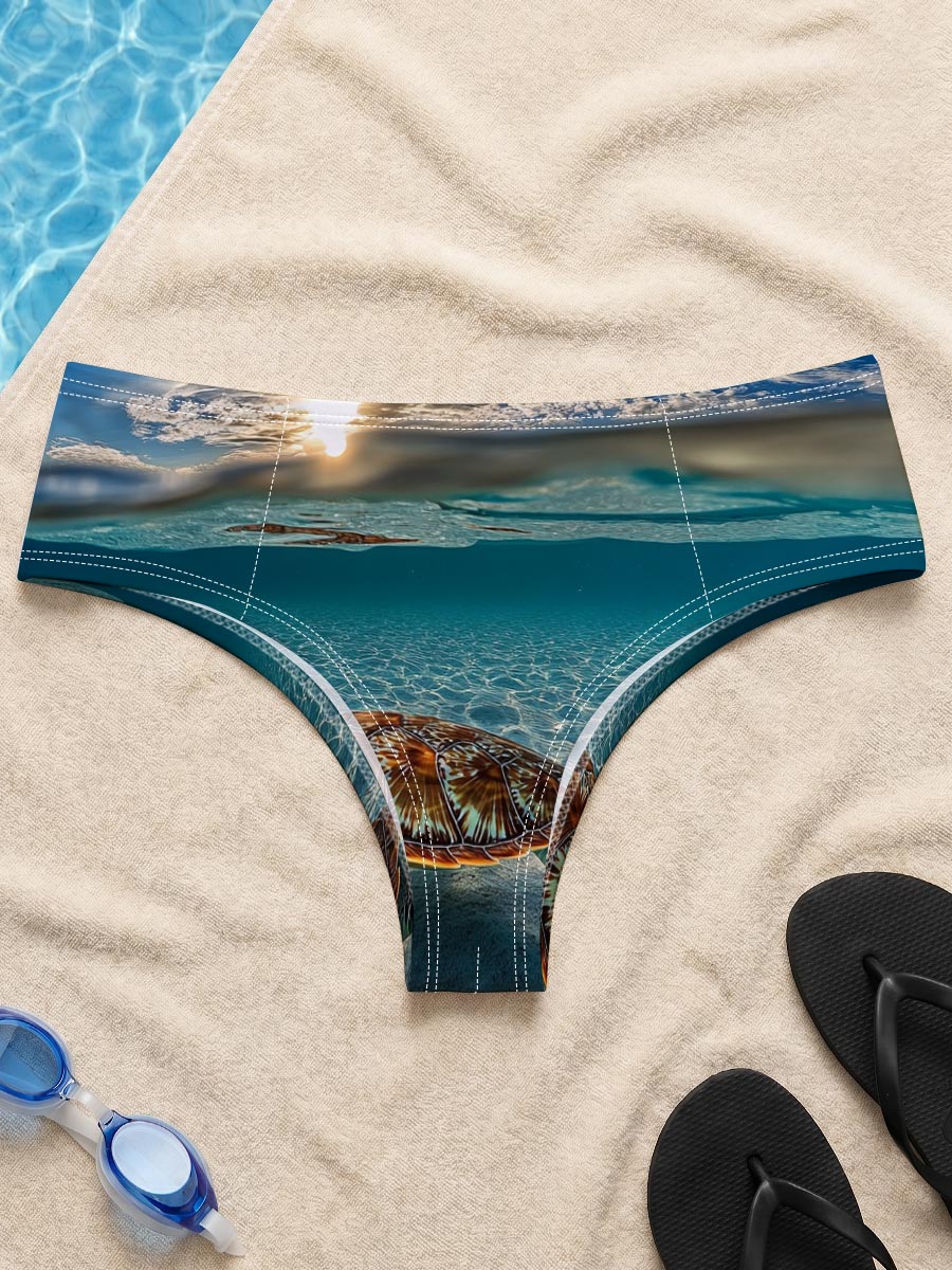 Sea Turtle Swimming in Clear Blue Waters Under Sunlight -  Men's swim trunks