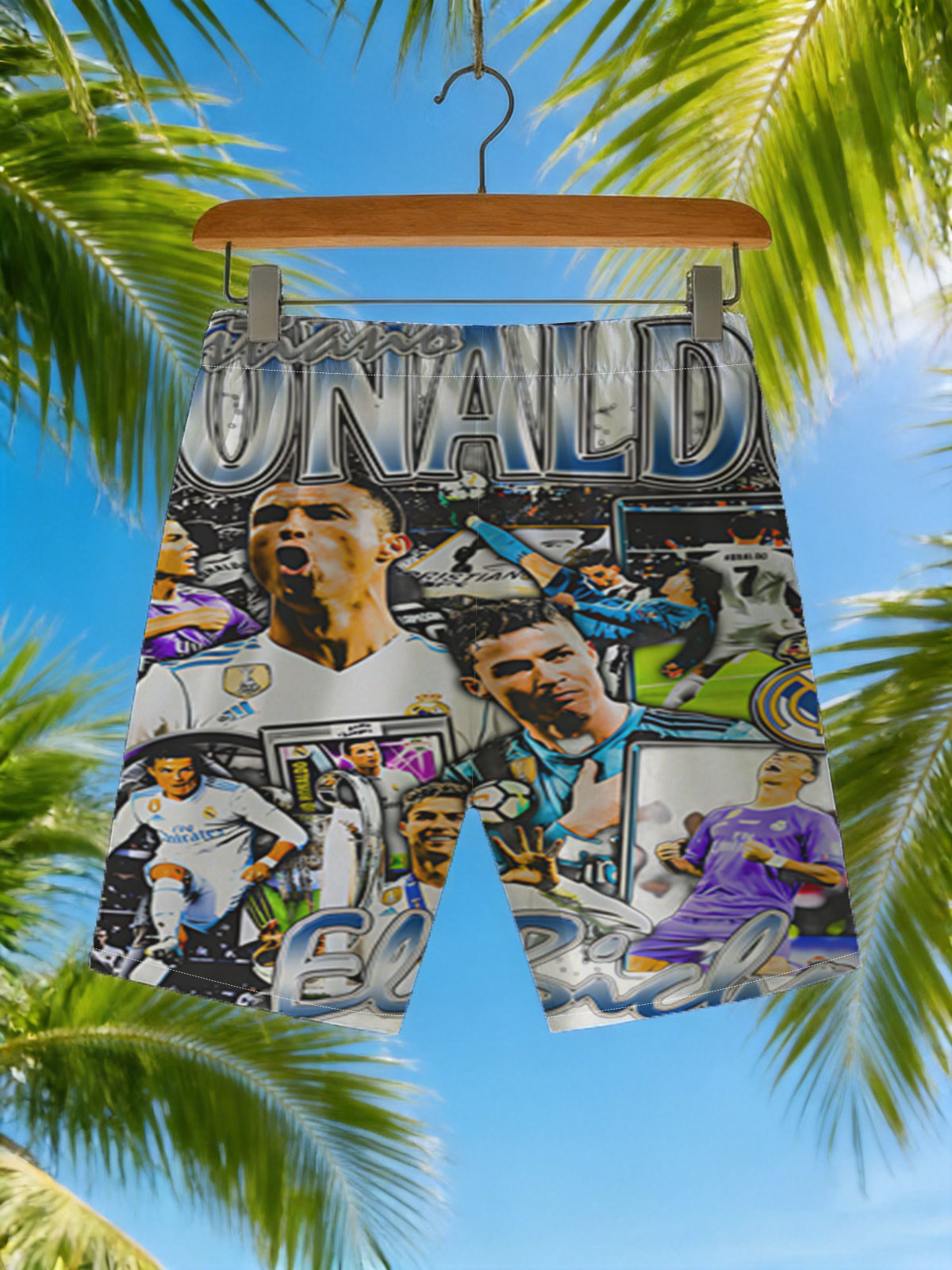Cristiano Ronaldo: El Bicho – Real Madrid Legend and Football Icon -  Beach shorts