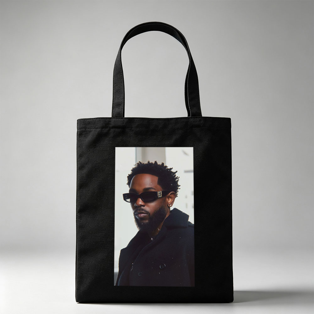 Kendrick Lamar in Urban Style Wearing Black Sunglasses and Coat - Canvas tote bags