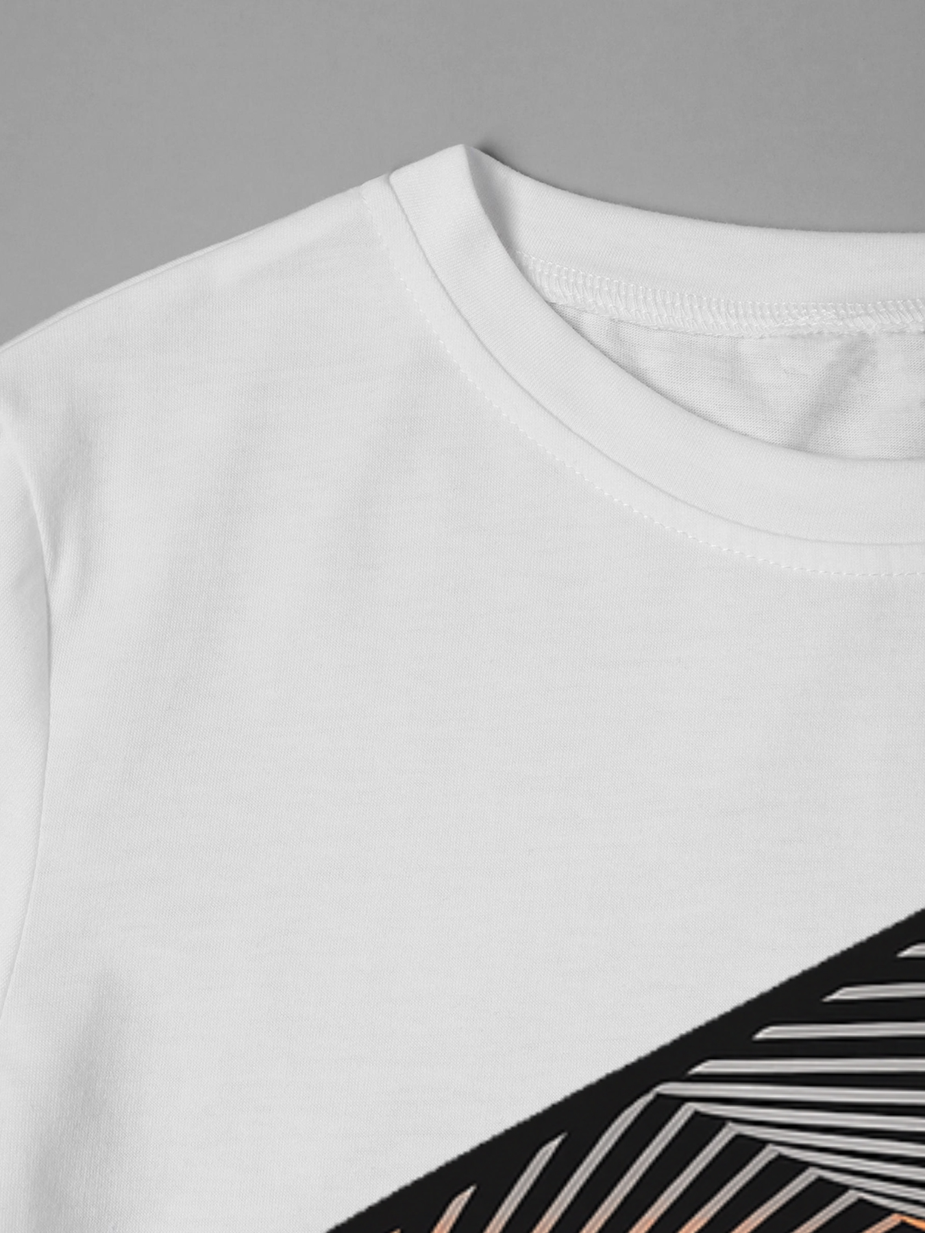 Men's Printed T-Shirt Geometric Hexagon Design with Abstract Lines and Bold Logo Casual Round Neck Lightweight Breathable Summer Short Sleeve T-Shirt for Daily Wear, Outdoor Activities, Urban Style Men