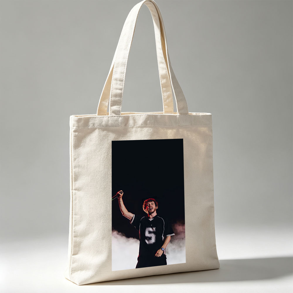 Lauv Performing on Stage with Microphone in Hand - Canvas tote bags