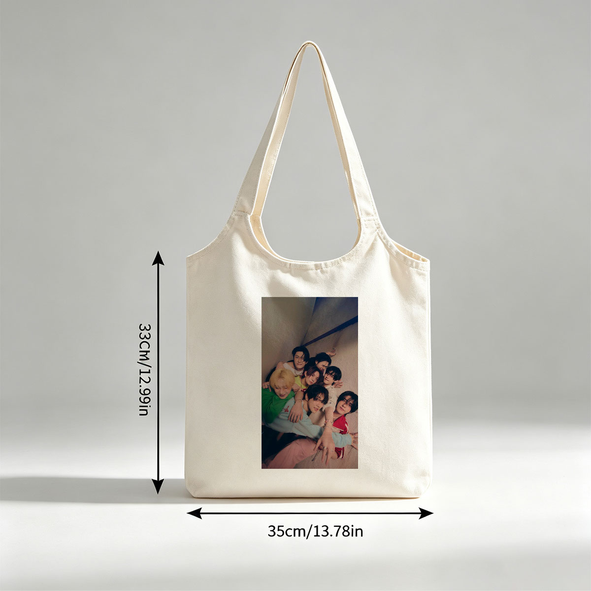 ENHYPEN Group Photo - Close-Up of Members Posing Together in a Cozy Indoor Setting - Canvas shoulder bags/