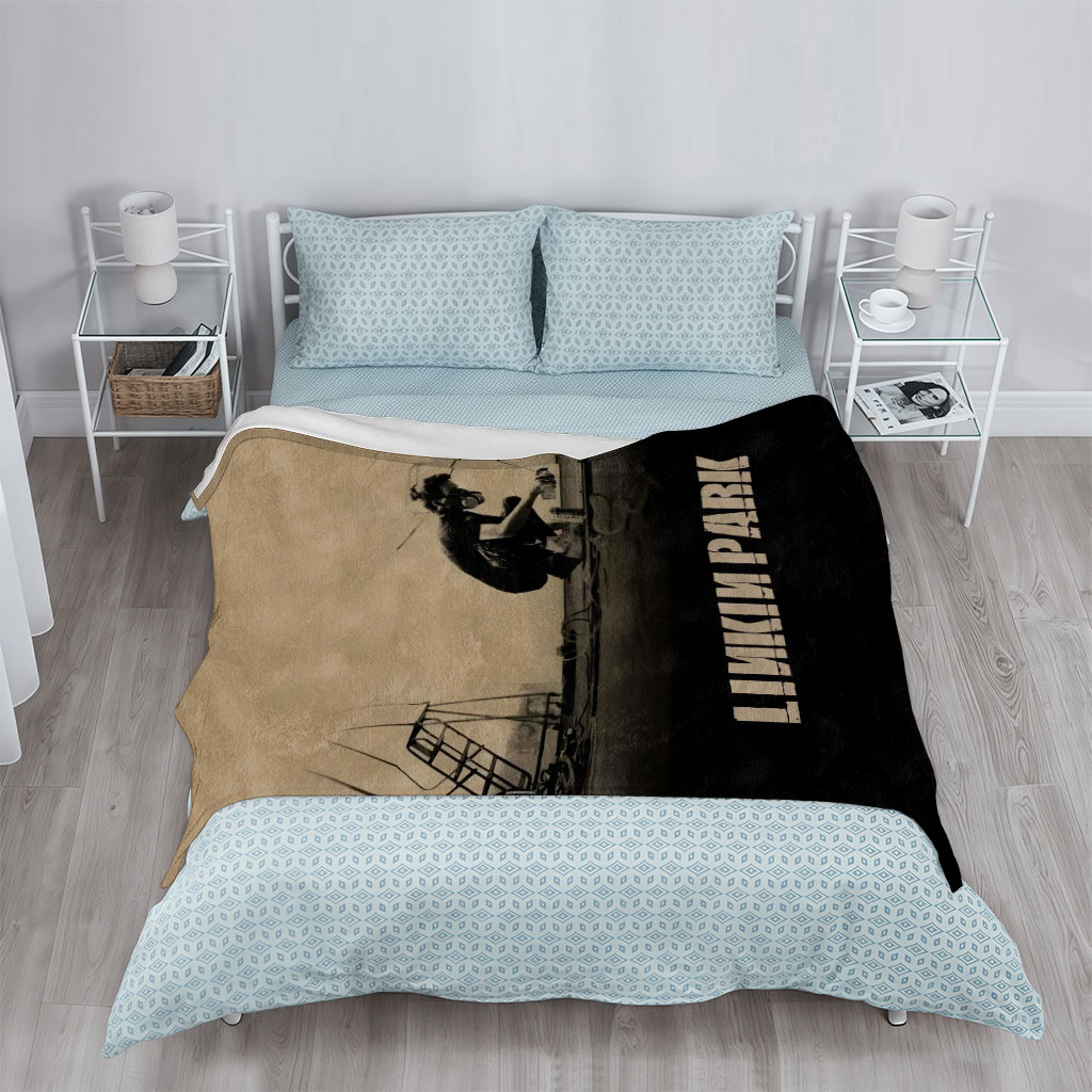 Linkin Park - Artist on Rooftop with Spray Paint and Industrial Background - Blankets