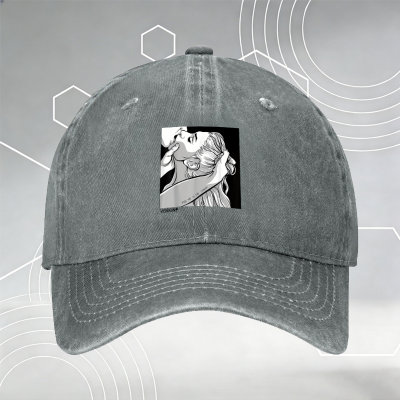 New Baseball Cap with Wolf 