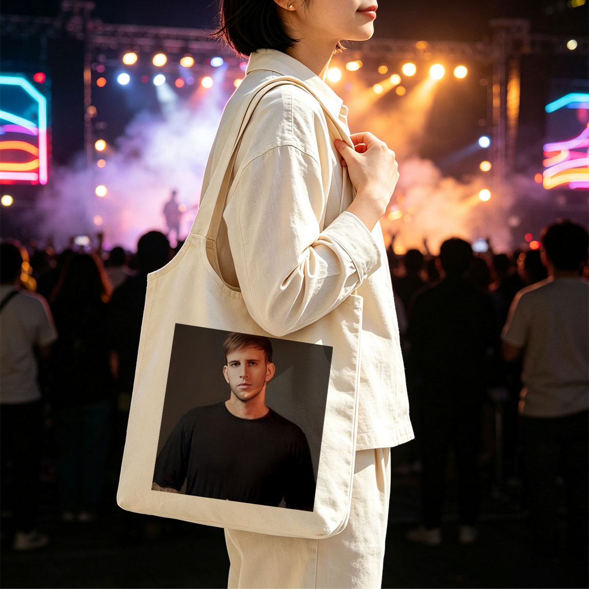 Logan Paul in a Studio Portrait Wearing a Black T-Shirt - Canvas shoulder bags/