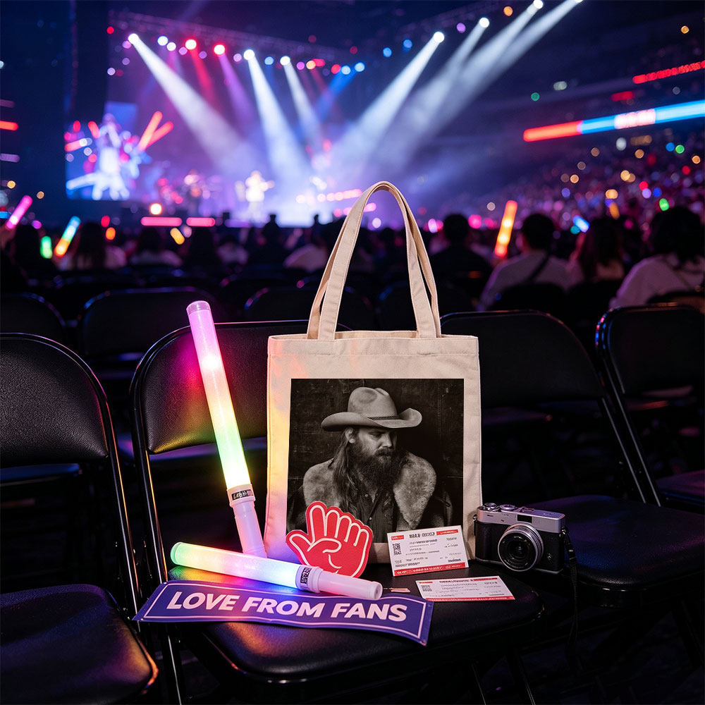 Chris Stapleton in a Cowboy Hat and Fur-Collared Jacket, Gazing Thoughtfully in a Monochrome Portrait - Canvas tote bags