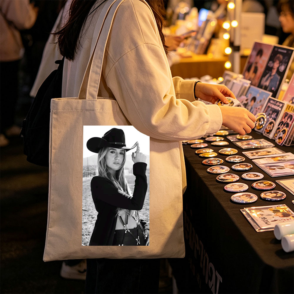 Maren Morris in Cowboy Hat Outdoors Black and White Portrait - Canvas tote bags