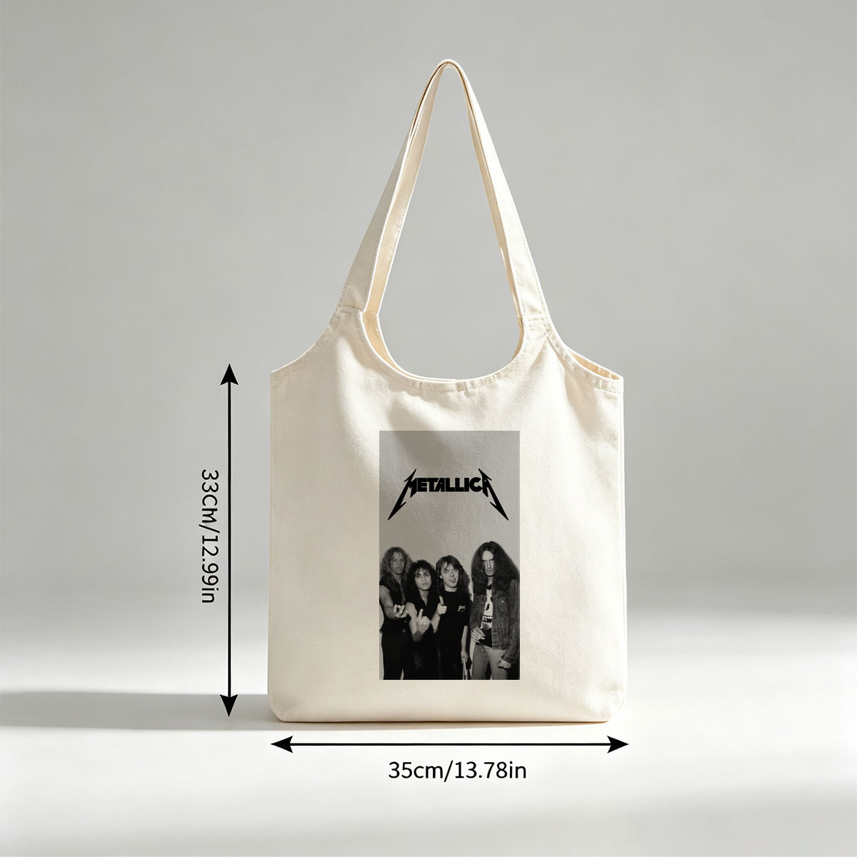 Metallica Band Members in Classic Black and White Portrait with Iconic Logo - Canvas shoulder bags/