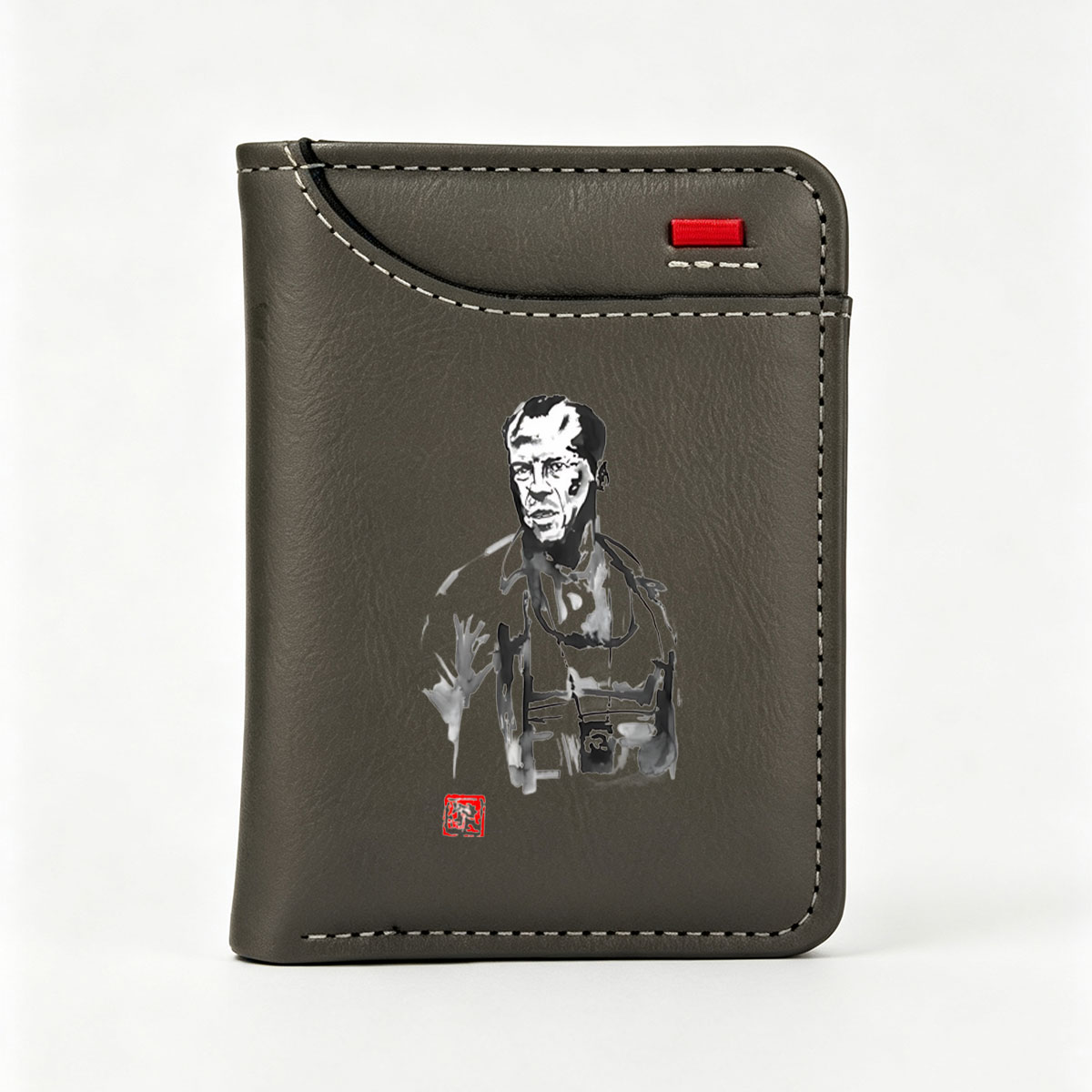 Samuel L. Jackson as Jules Winnfield in Pulp Fiction - Vertical Style Wallet