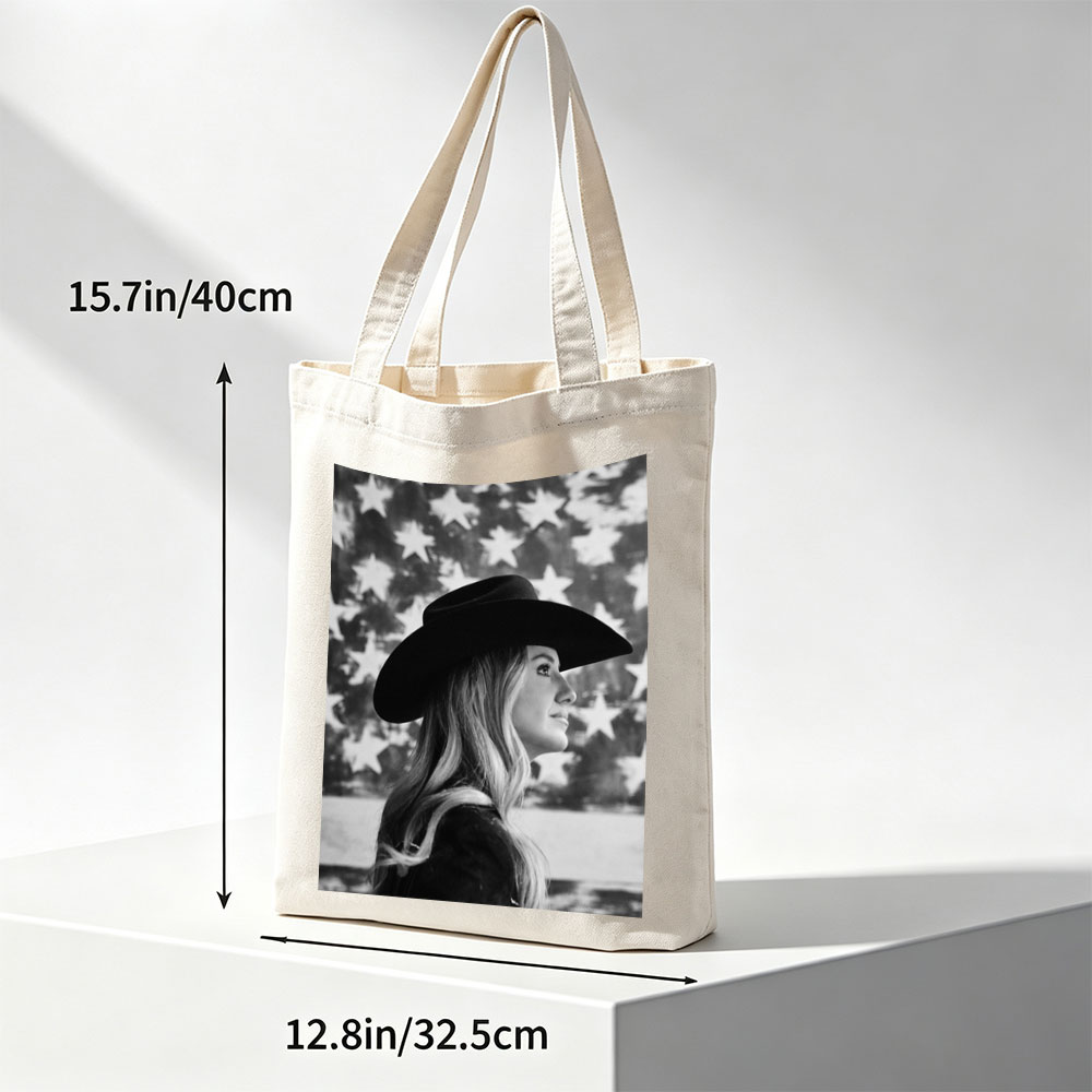Carrie Underwood in Cowboy Hat with American Flag Background – Black and White Portrait - Canvas tote bags