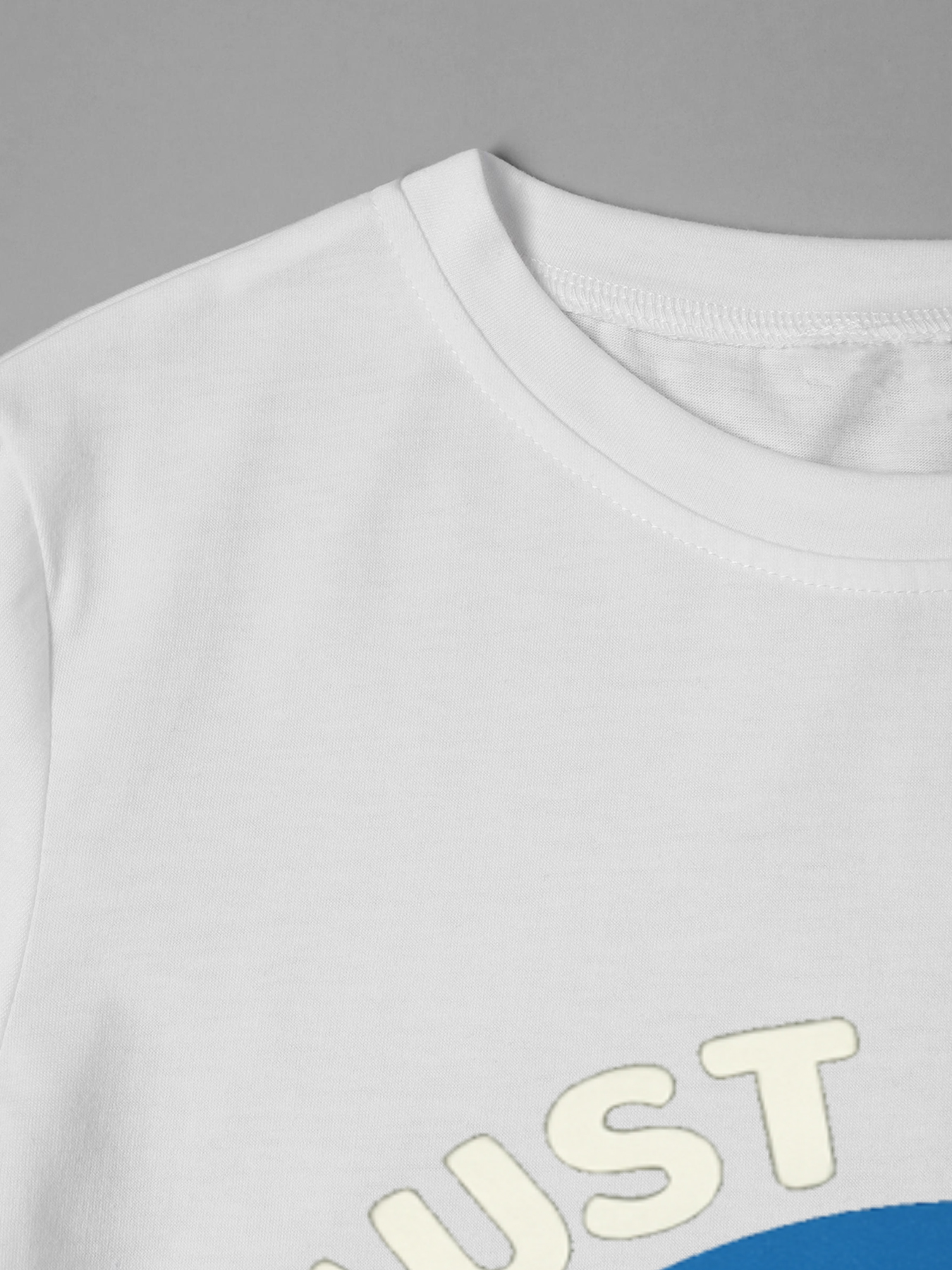 Men's Printed T-Shirt Just a Boy Who Loves Titanic Graphic Design Casual Round Neck Summer Lightweight Breathable Short Sleeve Tee for Titanic Fans and Movie Enthusiasts