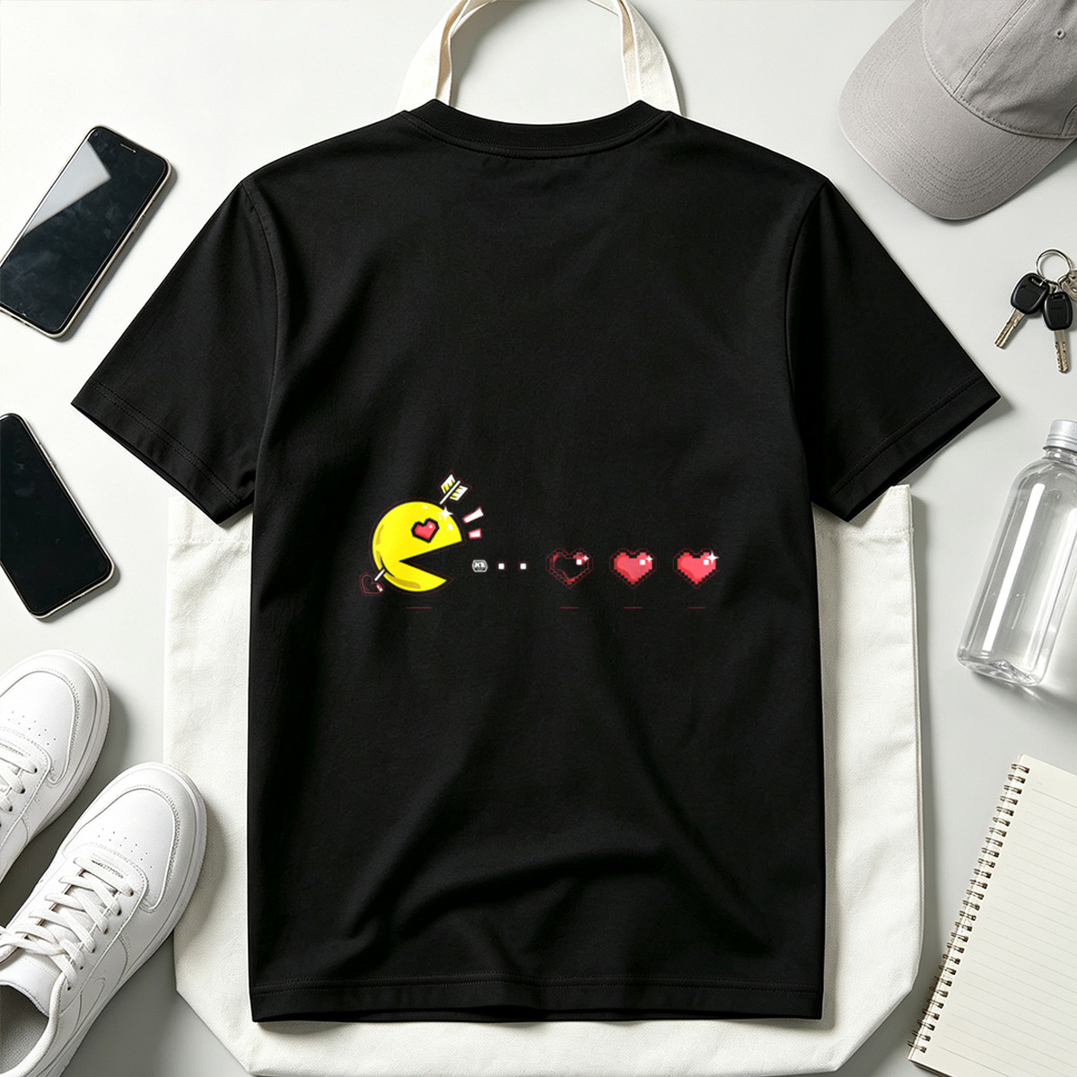 Pac-Man Loves Hearts - Tee