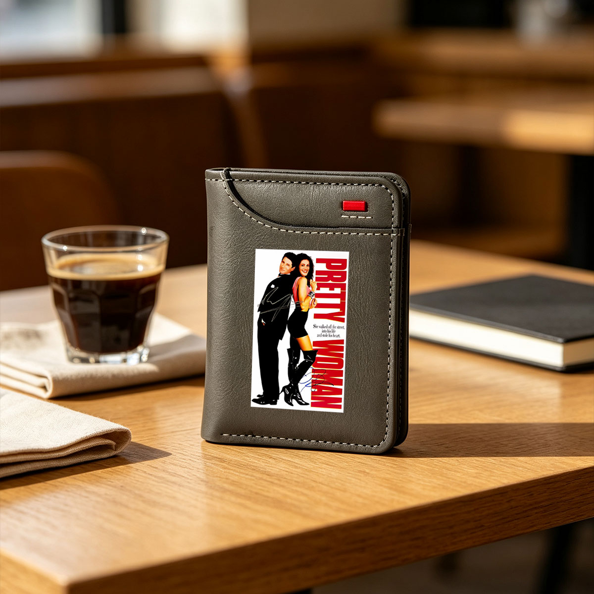 Pretty Woman: Richard Gere and Julia Roberts in a Romantic Classic - Vertical Style Wallet