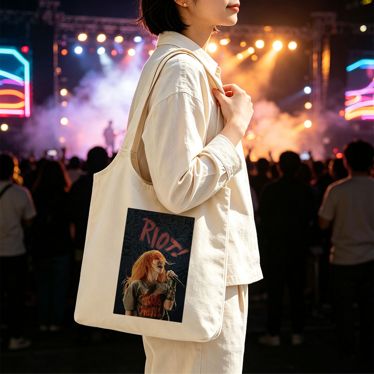 Paramore Riot! Live Performance with Intense Energy and Red Hair in Focus - Canvas shoulder bags/