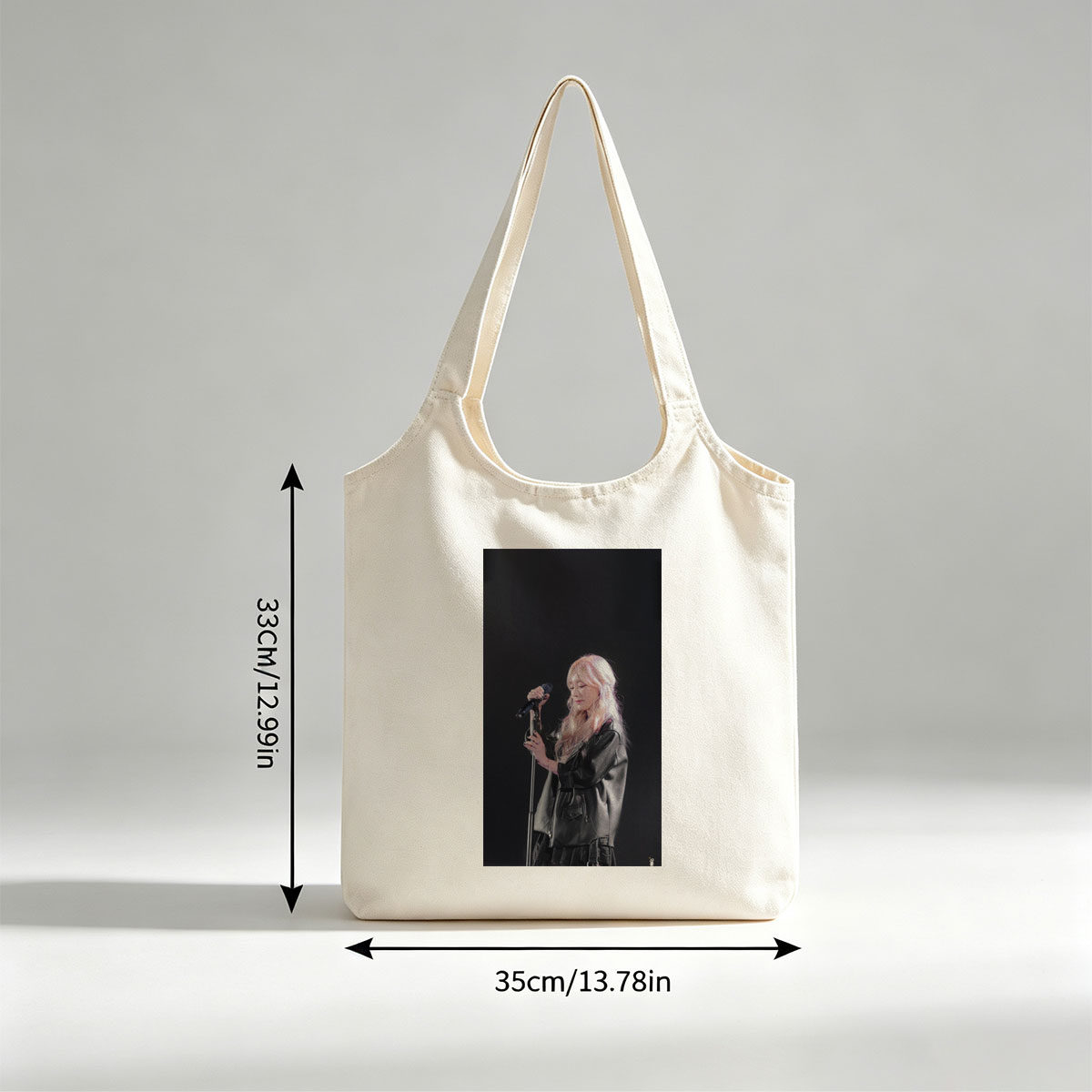 Lisa Blackpink Live Performance on Stage Holding Microphone in Leather Outfit - Canvas shoulder bags/