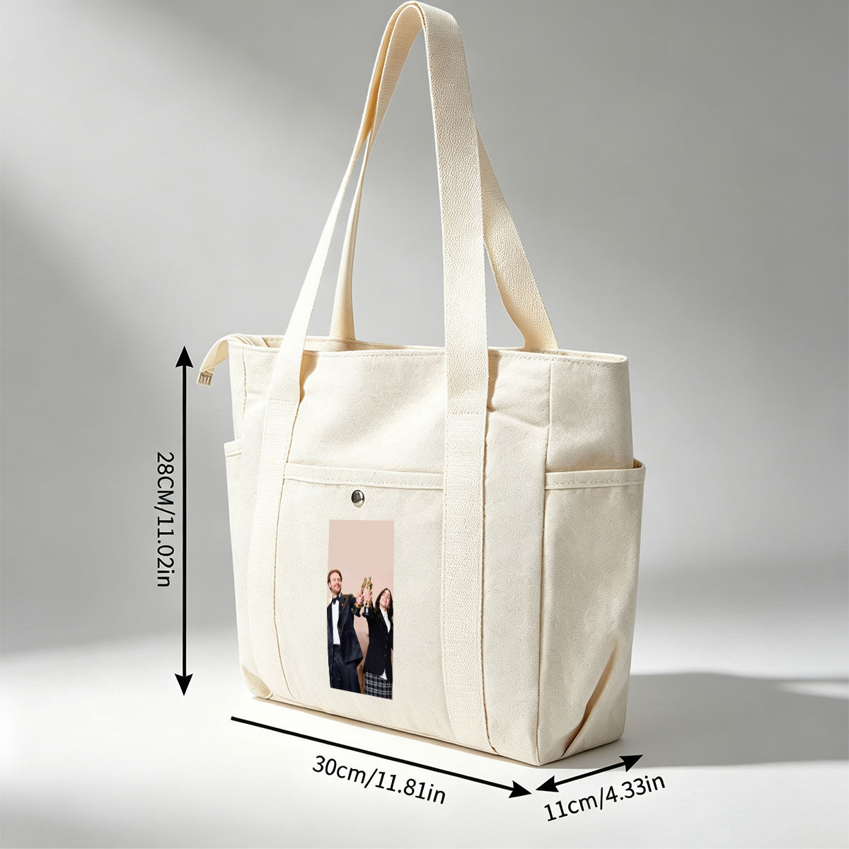 Emma Stone and Damien Chazelle Holding Oscars at the Academy Awards Ceremony - Multi-pocket bags