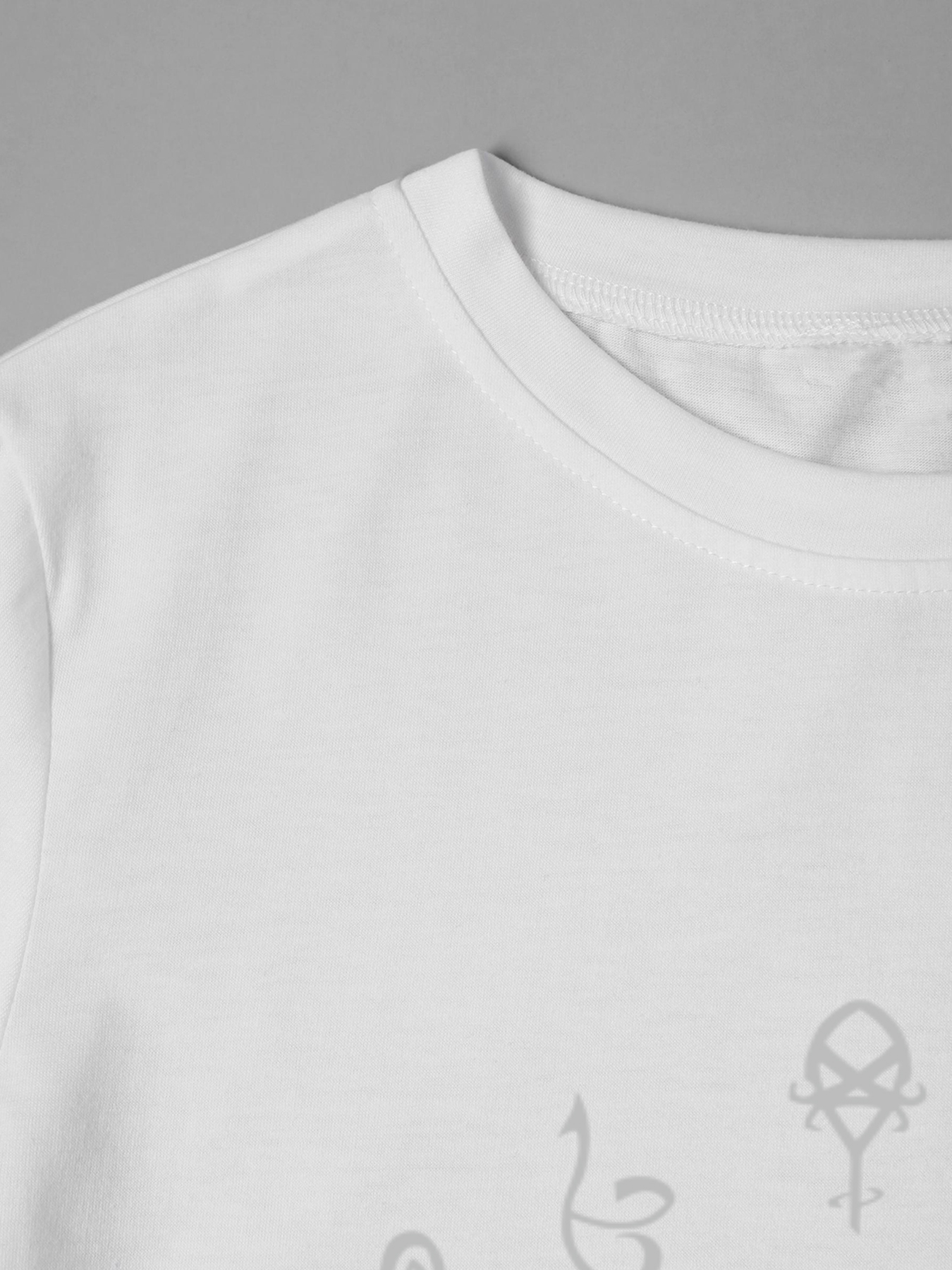 Men's Printed T-Shirt with Mystical Symbol and Rune Design Casual Round Neck Summer Lightweight Breathable Short Sleeve T-Shirt for Outdoor Activities, Travel, and Everyday Wear for Men Who Love Fantasy and Occult Themes