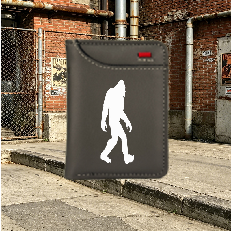 Unisex Vertical Wallet with Bigfoot Silhouette Print – Compact Card Holder for Outdoor Enthusiasts and Adventure Seekers – Ideal for Hiking, Camping, Daily Use – Perfect Gift for Nature Lovers and Explorers