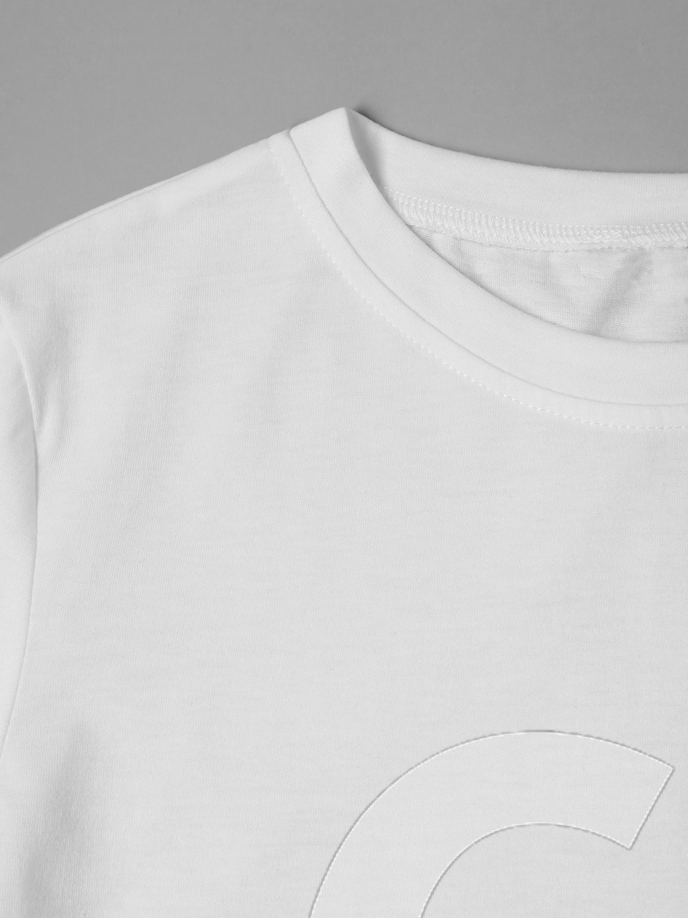 Men's Printed T-Shirt with Number 67 and Hands Design, Casual Round Neck Summer Lightweight Breathable Short Sleeve T-Shirt for Everyday Wear, Outdoor Activities, and Urban Lifestyle, Suitable for Young Adults and Trend-Focused Men
