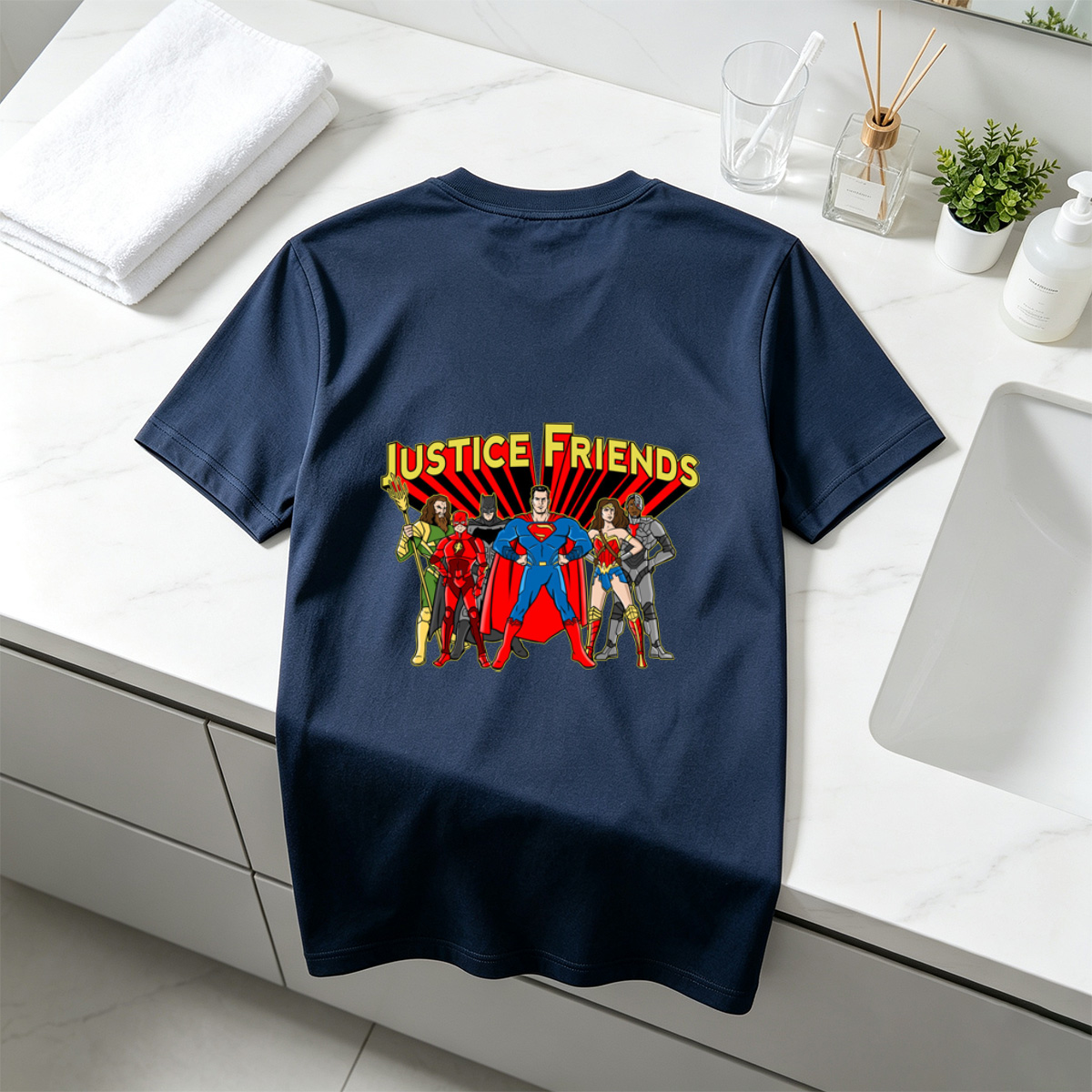 Justice League: Superman, Batman, Wonder Woman, The Flash, Aquaman, Cyborg - Tee