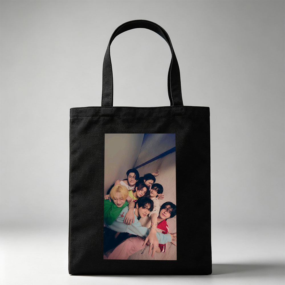 ENHYPEN Group Photo - Close-Up of Members Posing Together in a Cozy Indoor Setting - Canvas tote bags