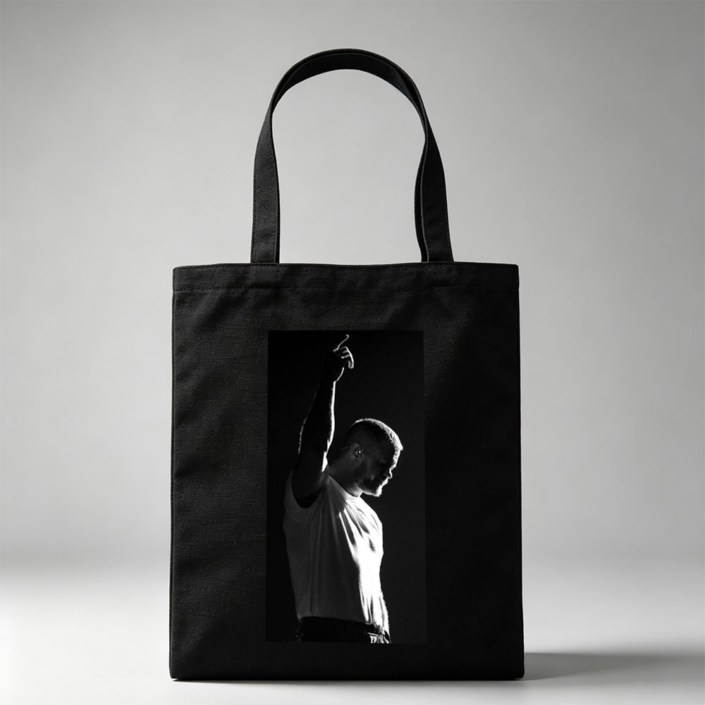 Calvin Harris Live Performance in Black and White Silhouette - Canvas tote bags