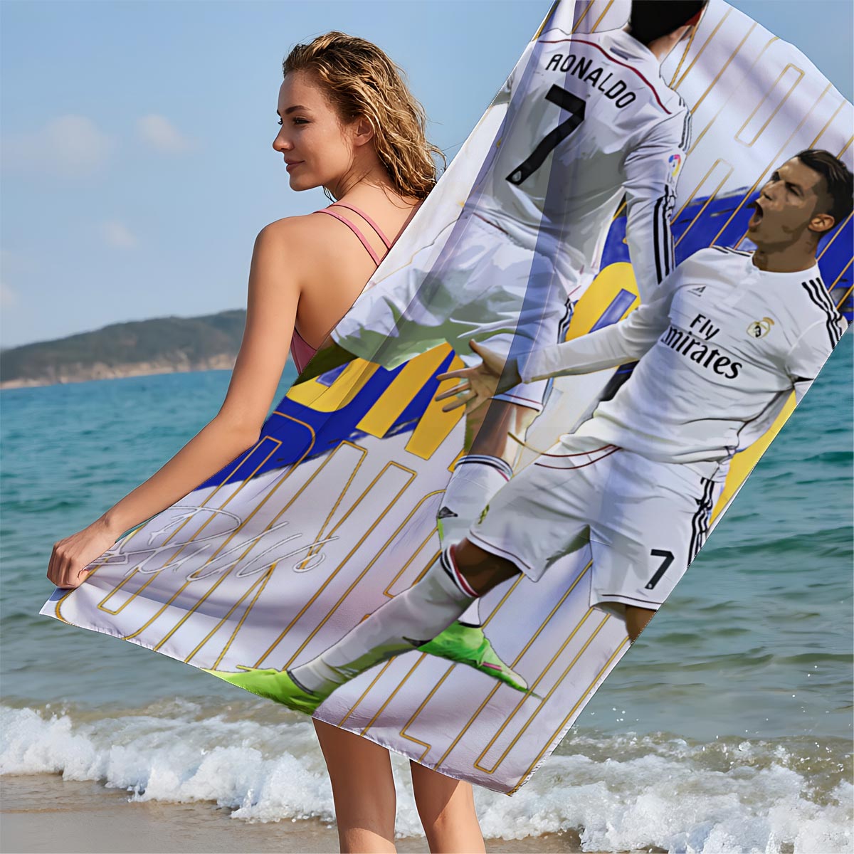 Cristiano Ronaldo Real Madrid 7 GOAT Football Legend - Beach towels