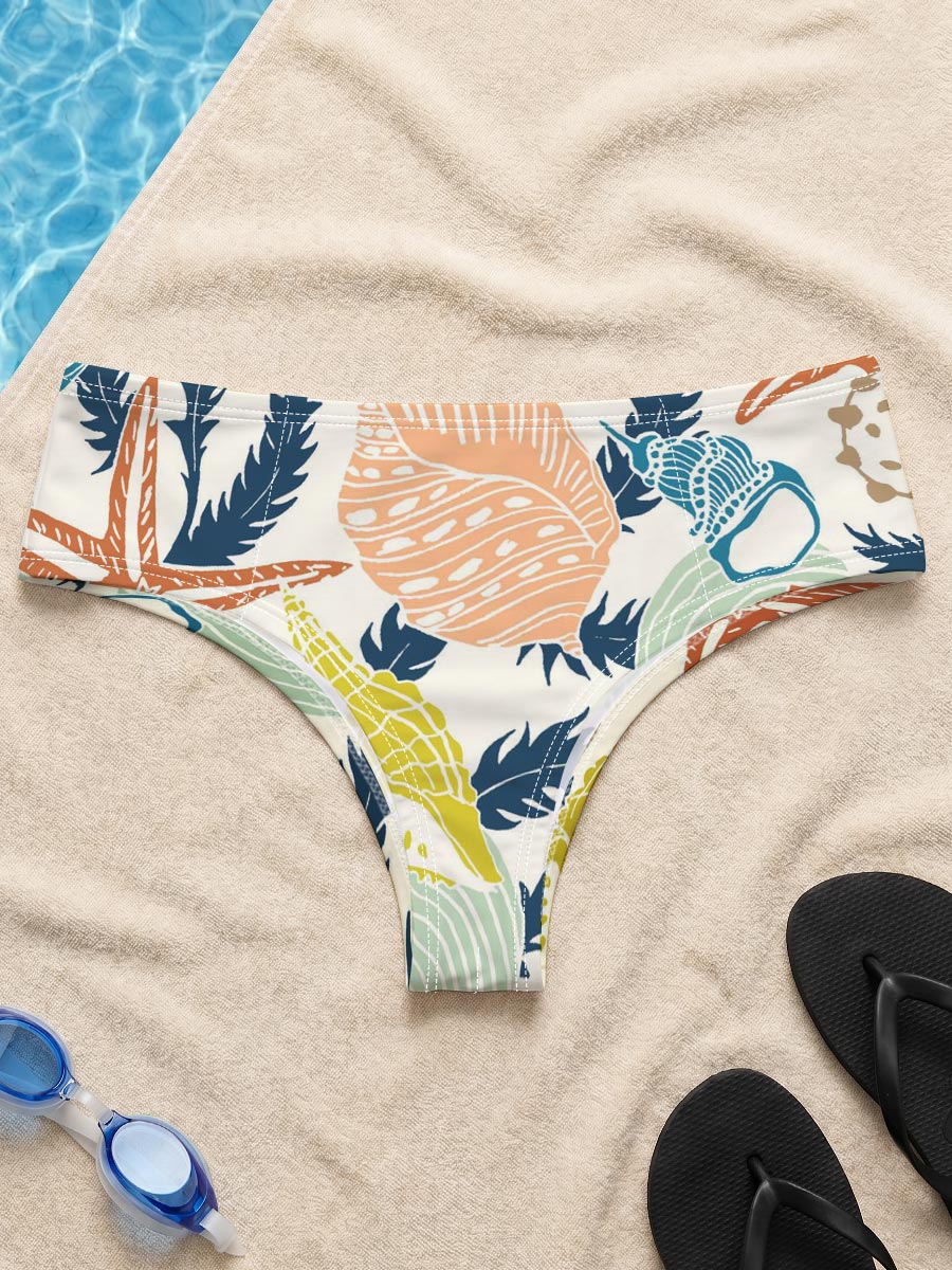 Seashells, Starfish, and Seaweed Pattern -  Men's swim trunks