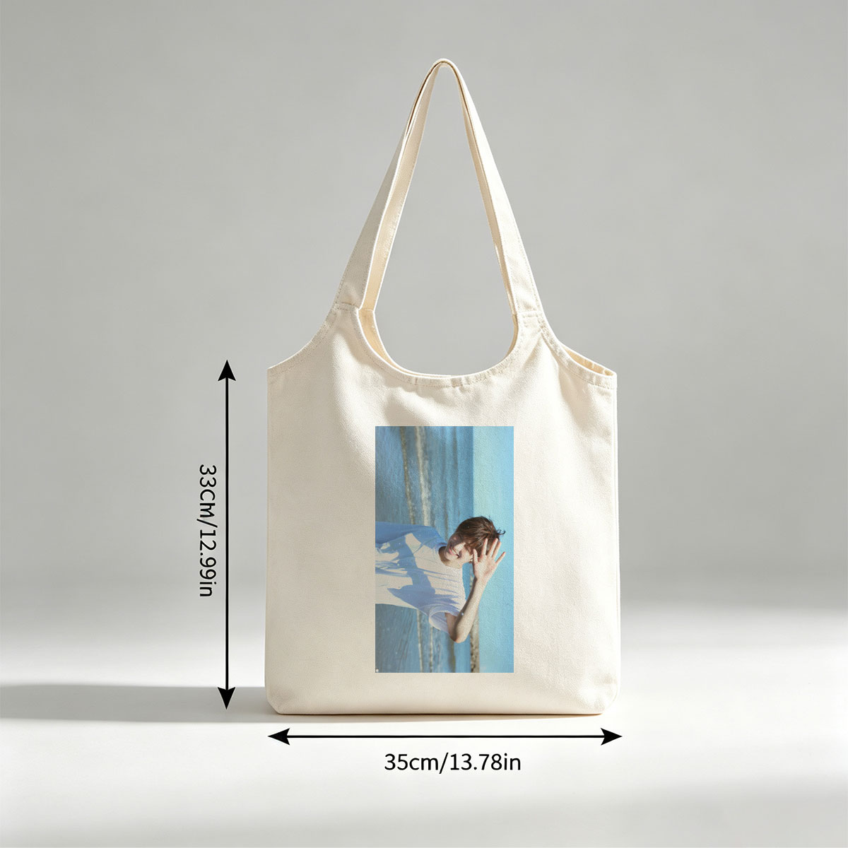 BTS Jungkook Beach Scene Smiling and Waving in White T-Shirt - Canvas shoulder bags/